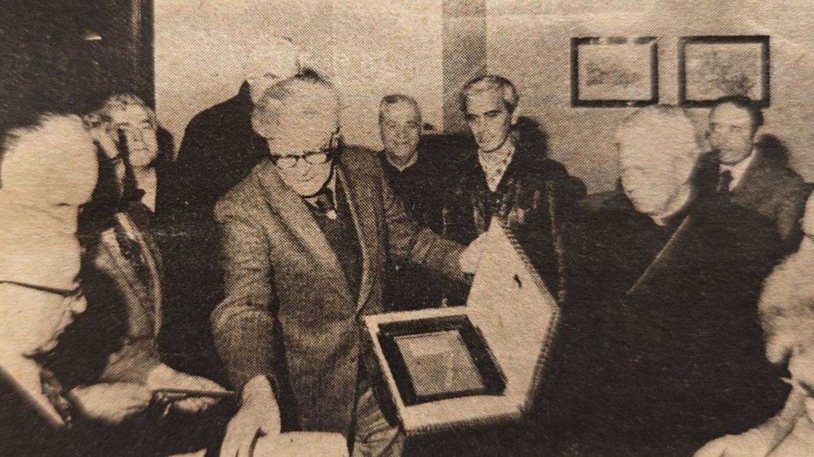 Intercambio de llaves con los peregrinos de California.