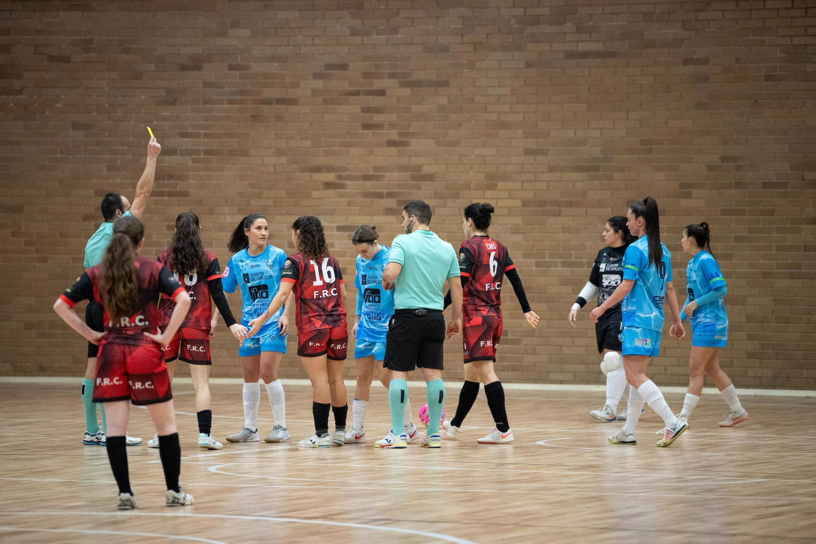 Galería | Así se vivió el intenso duelo entre el Estrela Cortega y Segosala