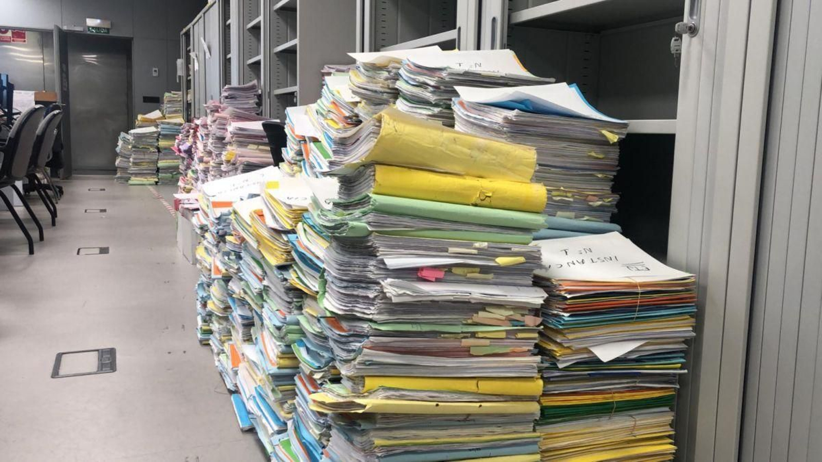 Asuntos civiles pendientes ayer del traslado de oficina.