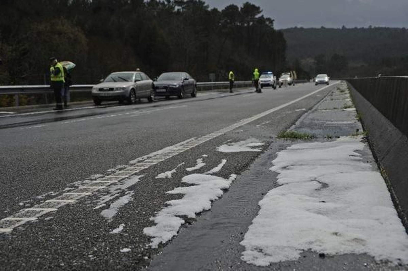 San Cristovo de Cea 10/4/18
Accidente múltiple en la A-53 
kilómetro 71
Fotos Martiño Pinal