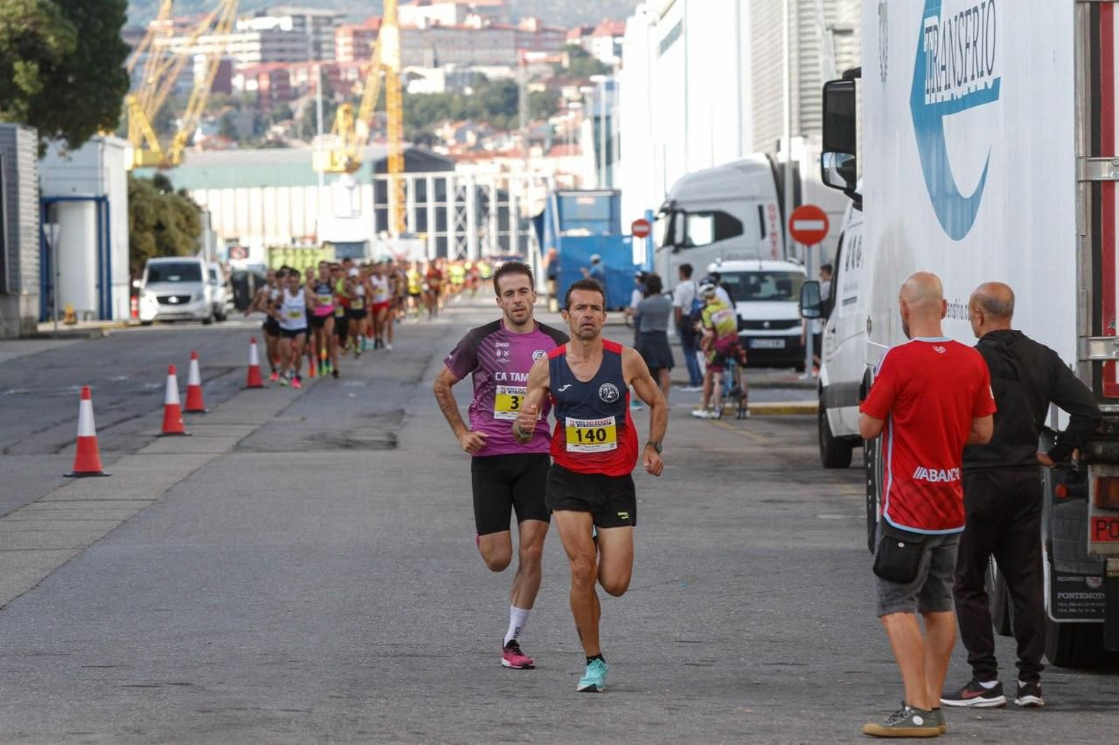 Popular carrera de 10km de O Berbés. // Jorge Santomé