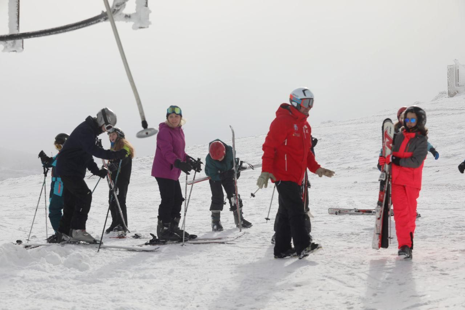 Jornada de esquí en la nieve (Foto: José Paz)