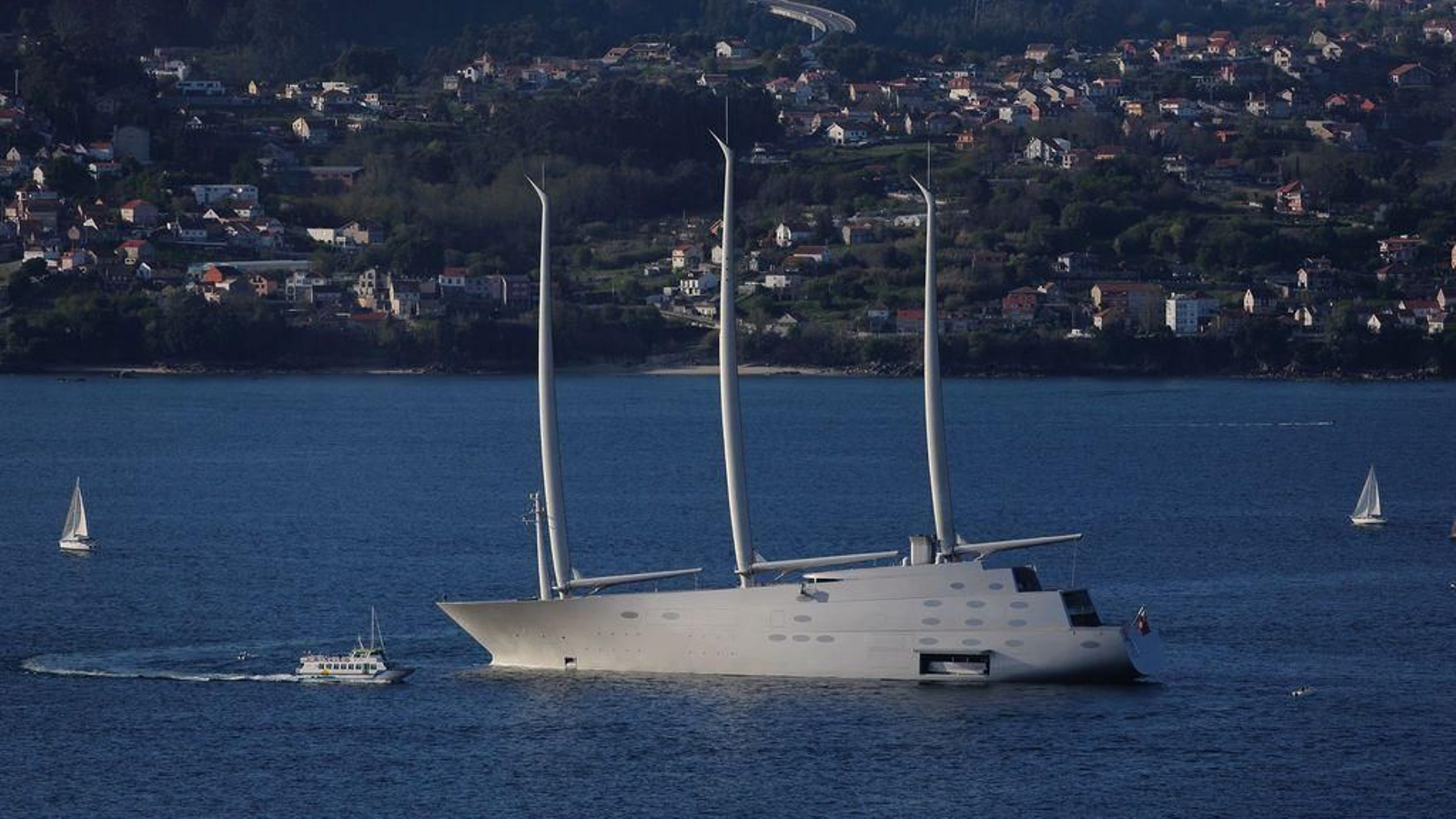 El mayor Velero del mundo en la Ría de Vigo _ Alberte7