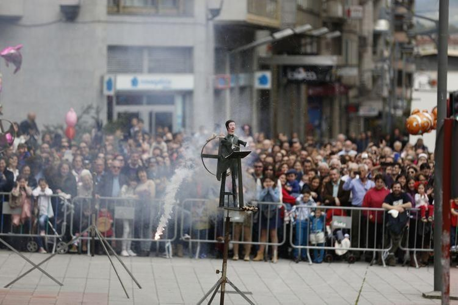 Festa de San Lázaro e queima das madamitas