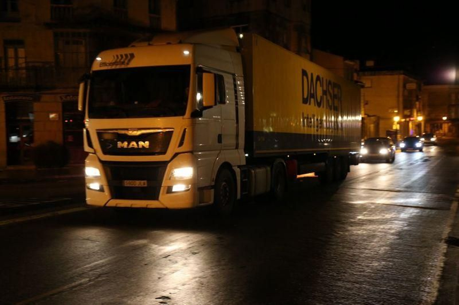 El cierre del túnel de A Cañiza obliga a desviar el tráfico por la N-120 // FOTO: ALBERTE