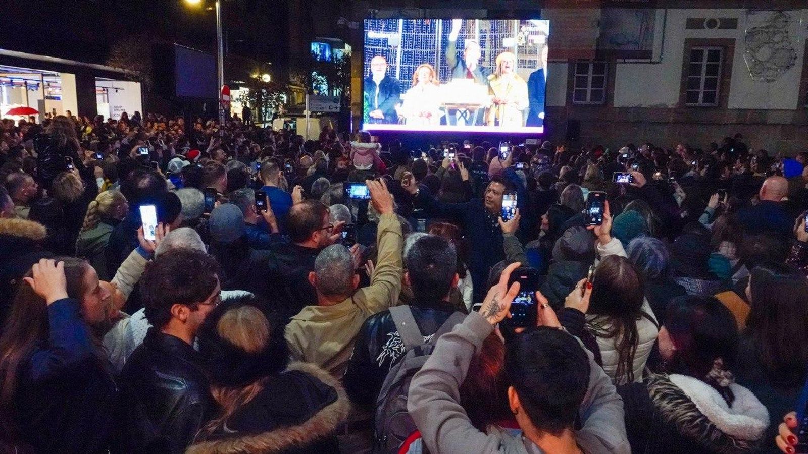 Galería | Vigo se ilumina con las luces de Navidad 2025