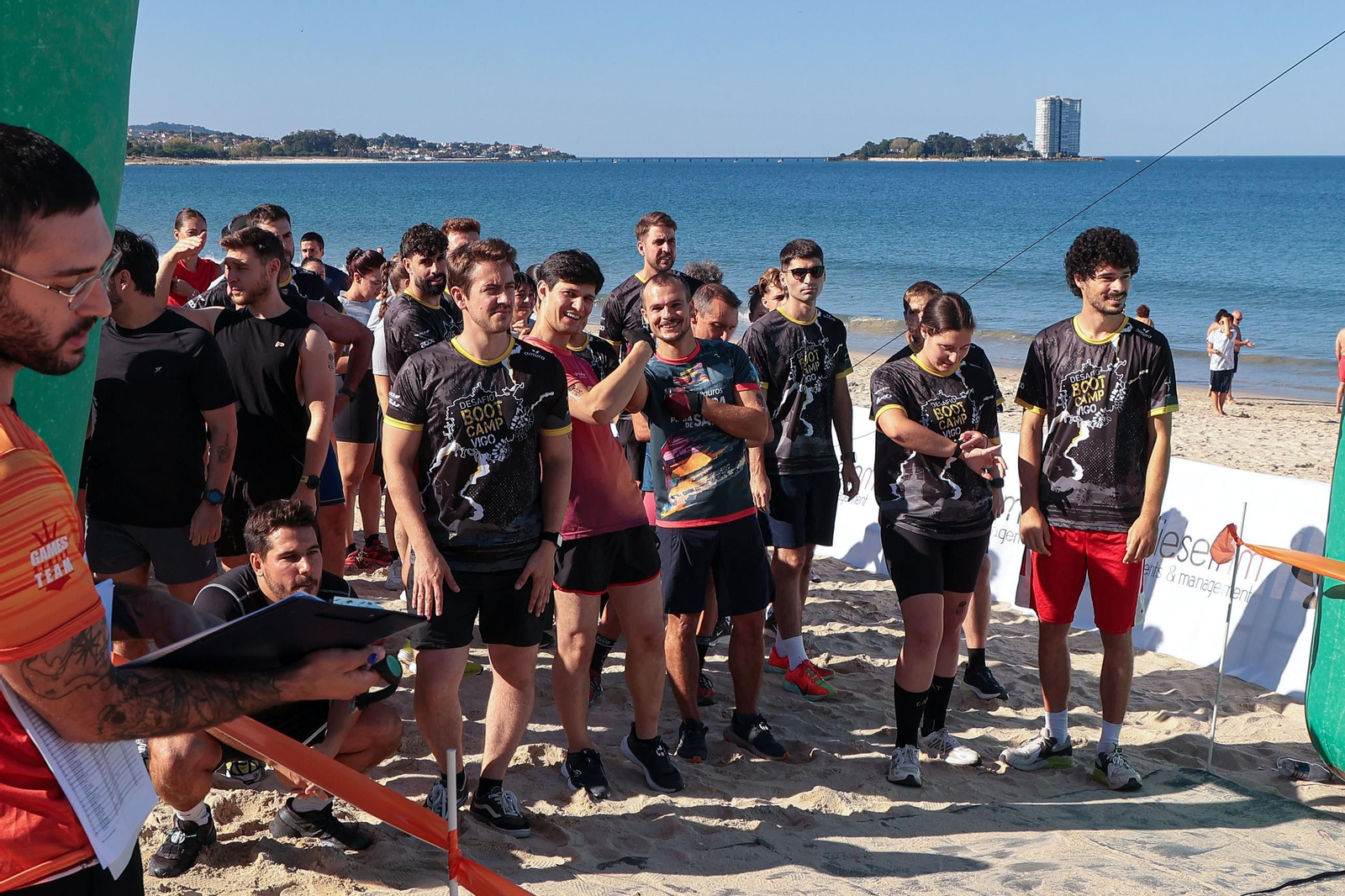 Galería | Samil se llena de deportistas por el Desafío Boot Camp