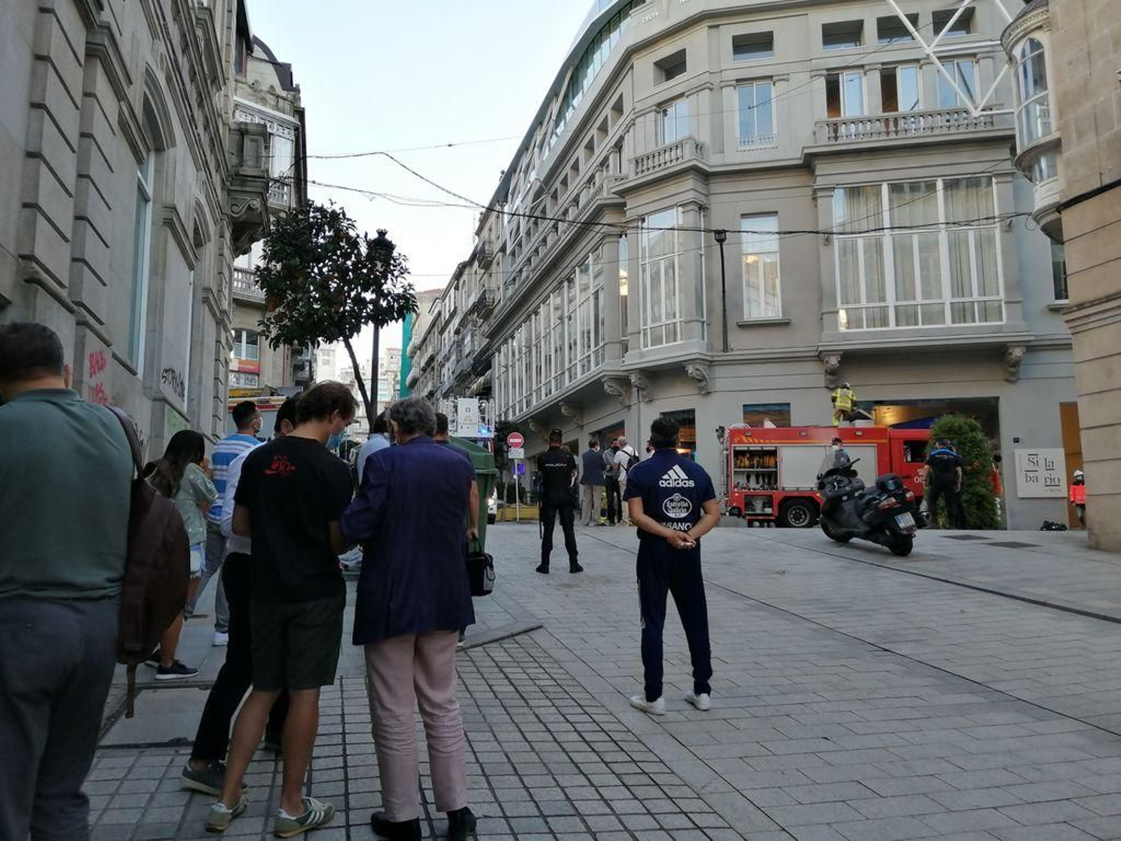 Un incendio se desata en la sede del Celta 81