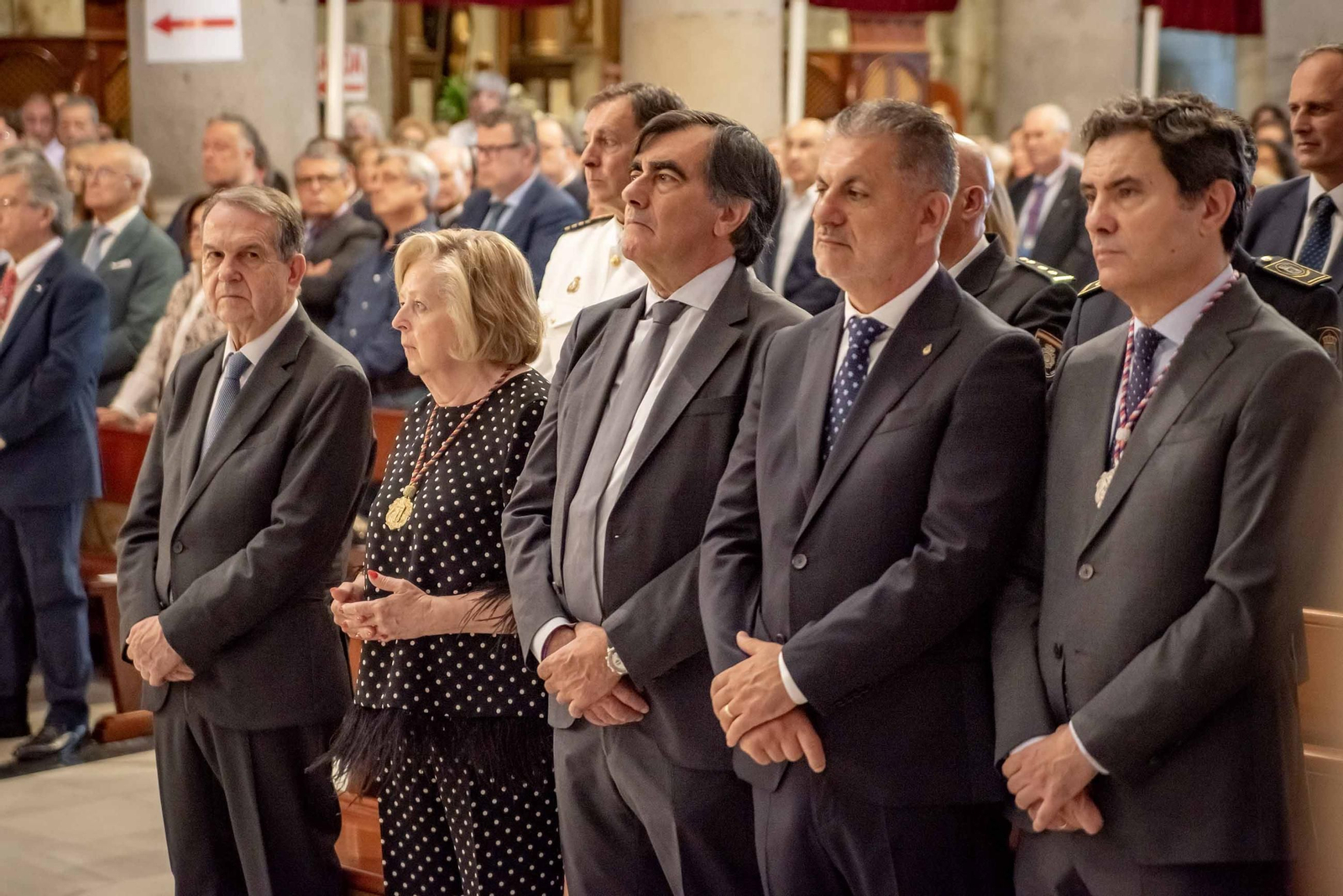 Galería | Misa por el Cristo da Victoria en Vigo y la concurrida procesión
