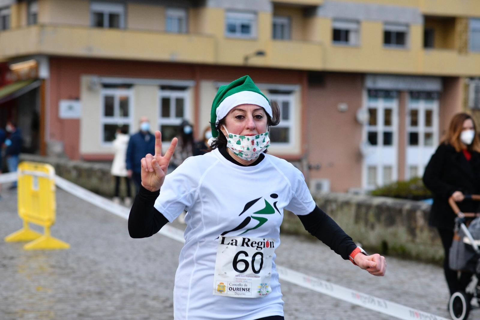 No faltaron los disfraces en la San Silvestre de este año (XESÚS FARIÑAS).