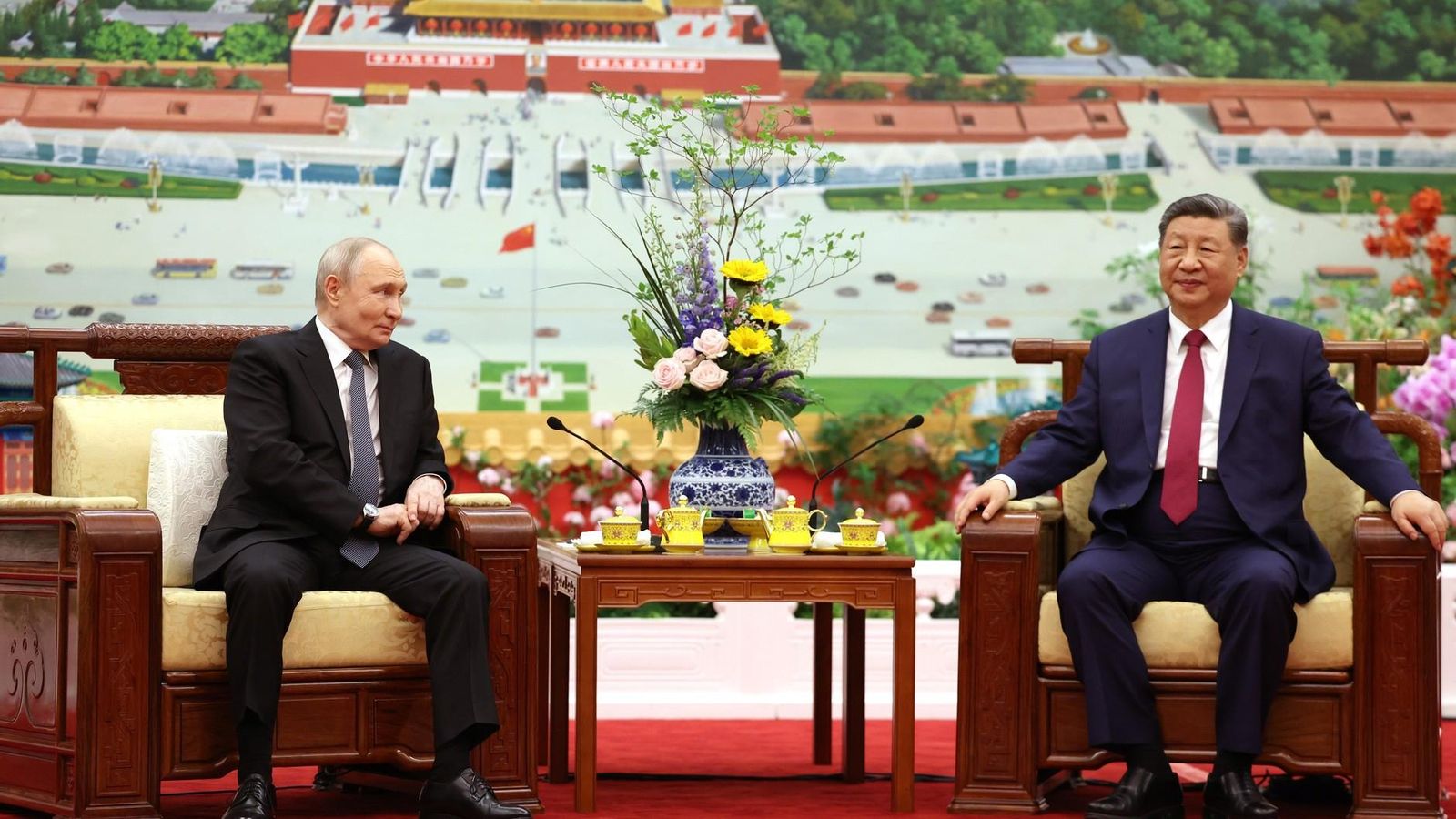 Putin y Xi toman el té en Pekín
