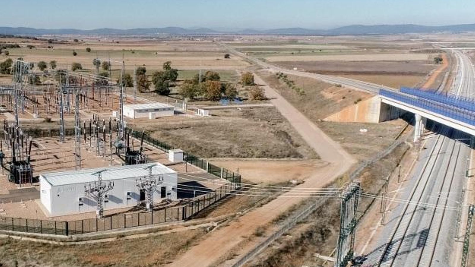 5 curiosidades sobre el AVE Galicia-Madrid que seguro no conocías.