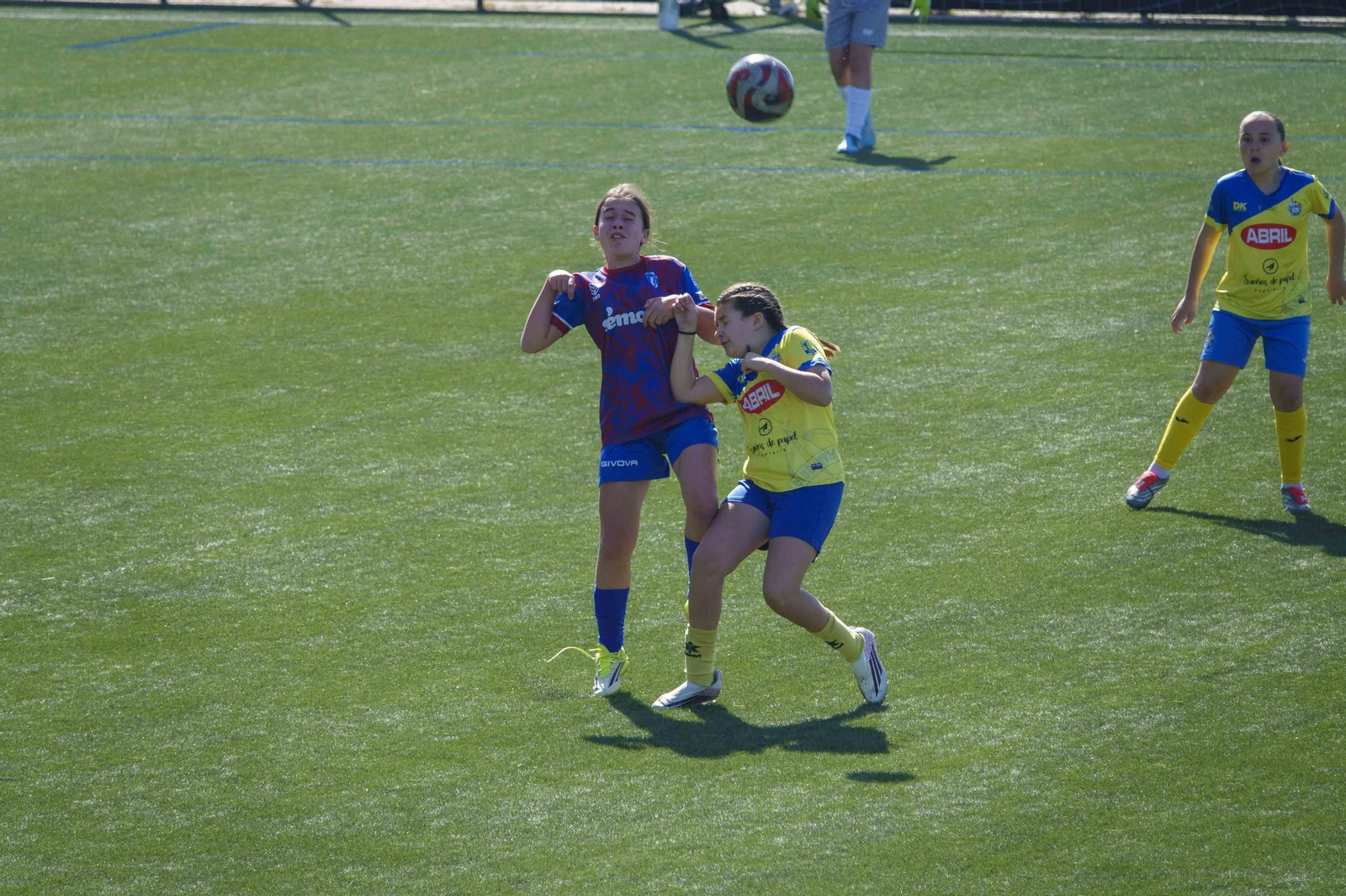 Galería | El fútbol femenino se cita en A Madroa para la II Copa Máis Enerxía