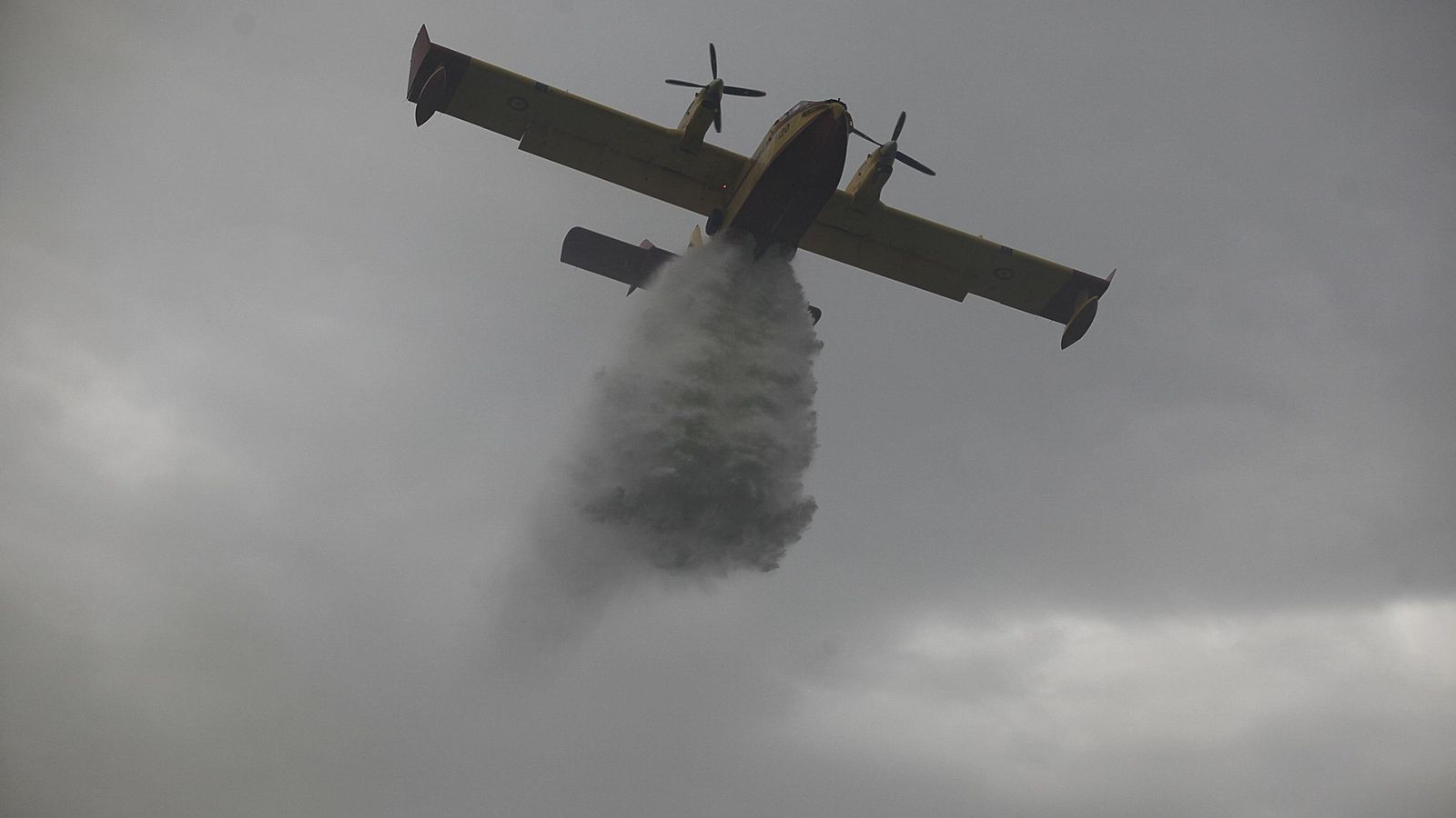 Galería | El fuego rodea Ourense