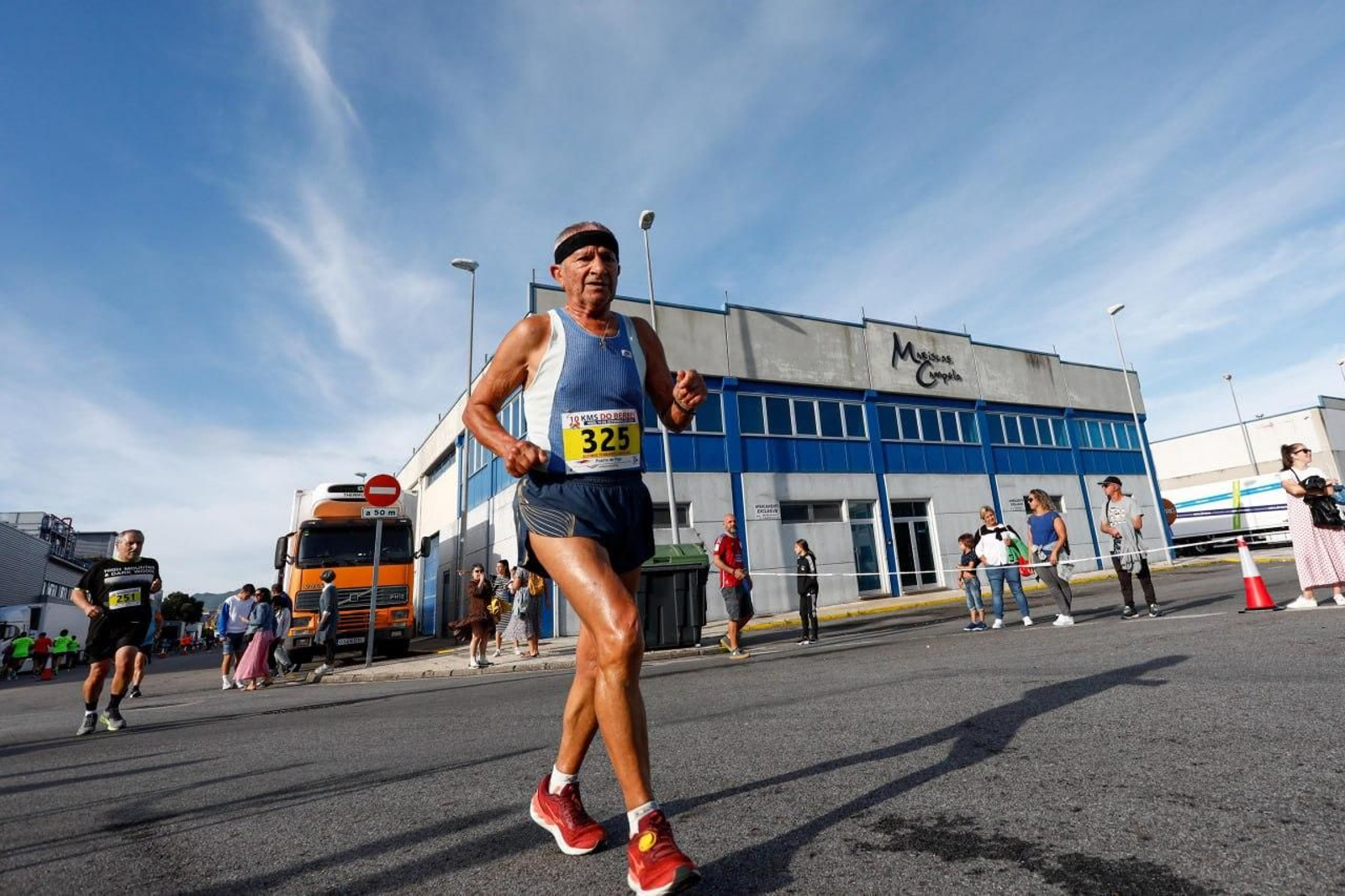 Popular carrera de 10km de O Berbés. // Jorge Santomé