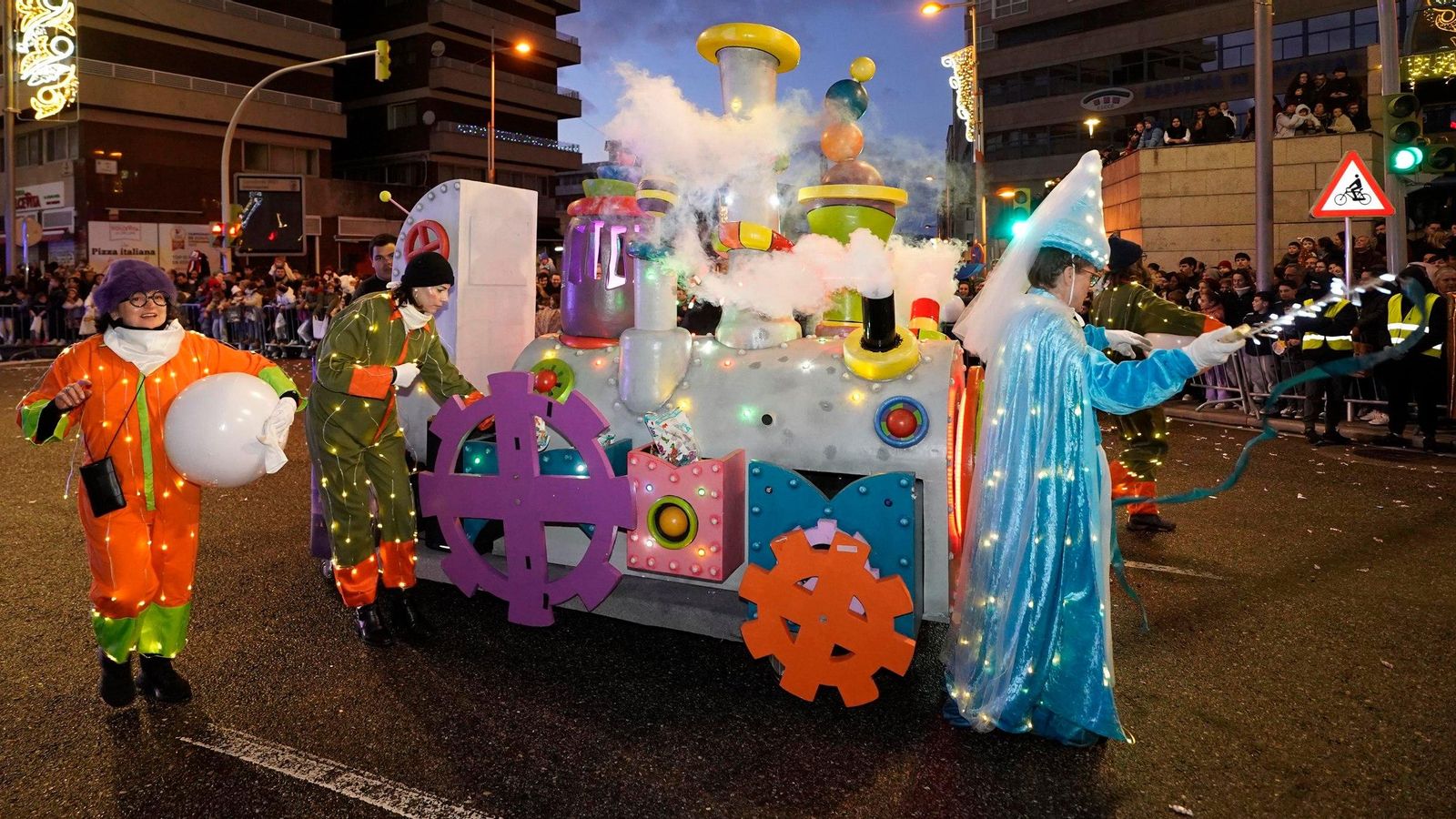 Galería | La Cabalgata de Reyes llena la ciudad de magia