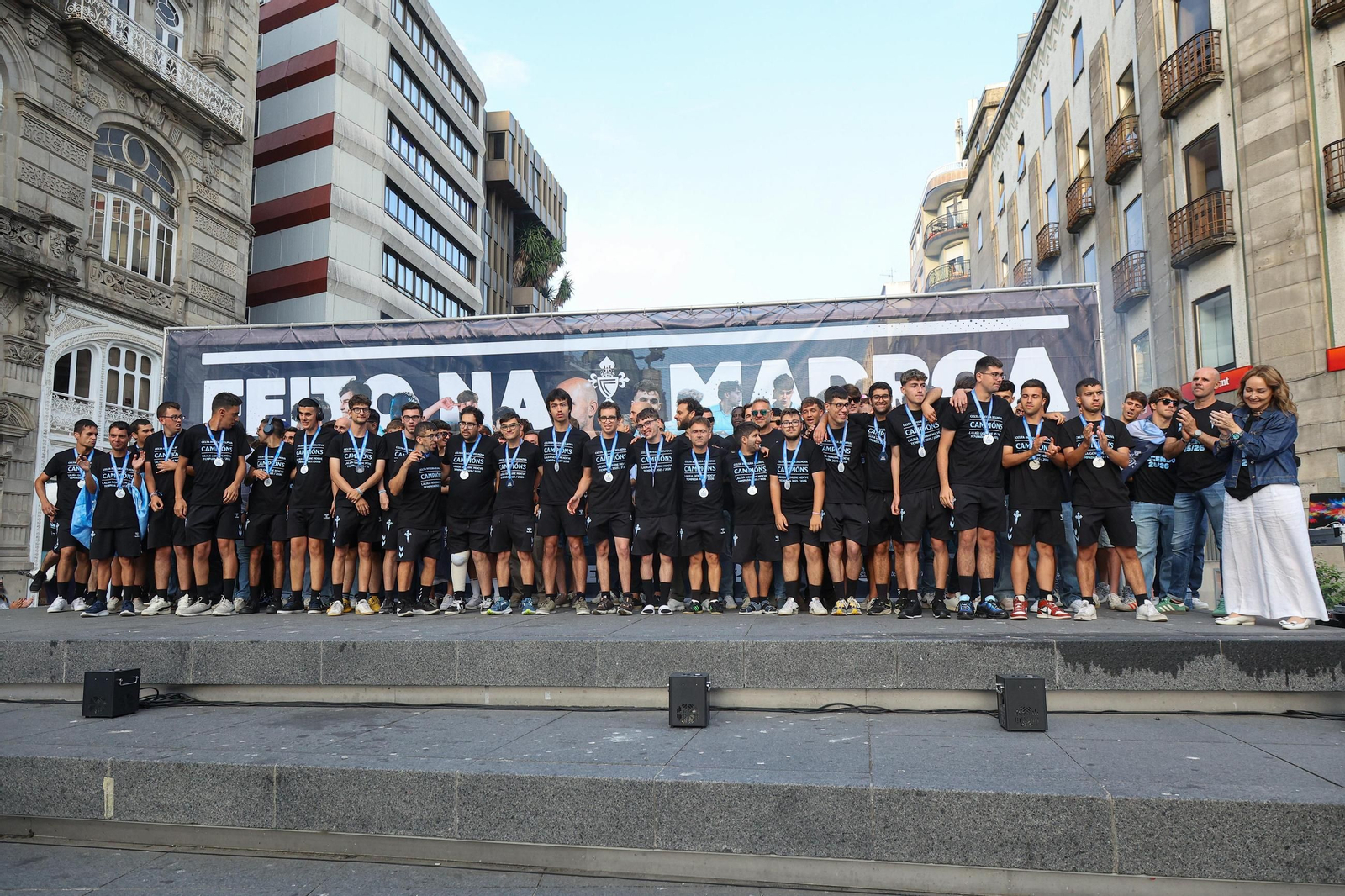 Galería | El Celta Fortuna celebra en Porta do Sol el ascenso a Segunda