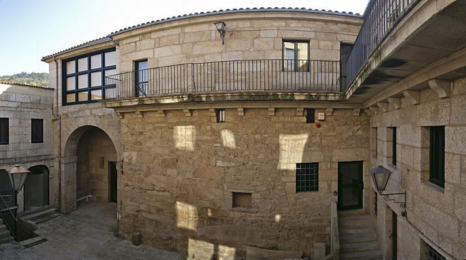 Patio interior do Museo Etnoloxico de Ribadavia