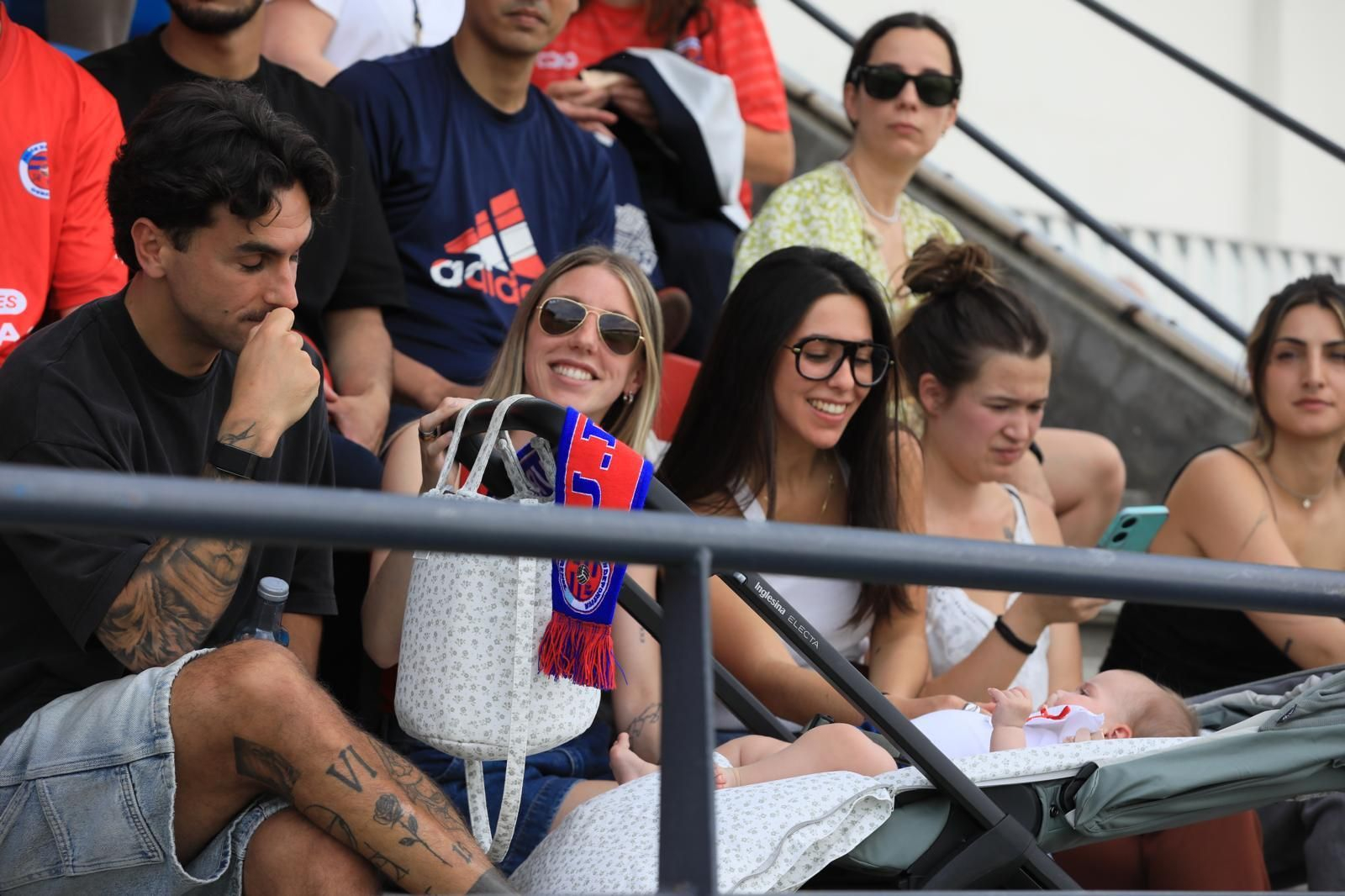 Galería | La UD Ourense quiere llegar a Primera Federación y la afición se vuelca con el equipo en O Couto