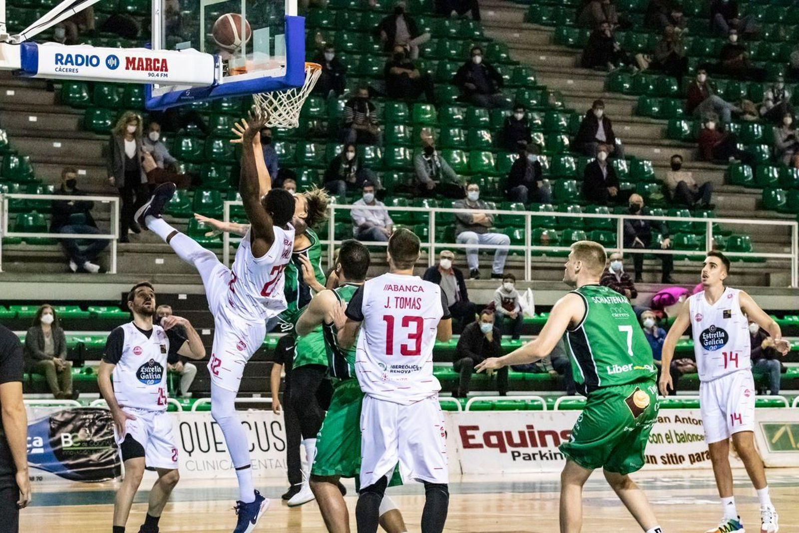 20201030 CACERES PARTIDO BALONCESTO MASCULINO CACERES - OURENSE | SILVIA SANCHEZ FERNANDEZ