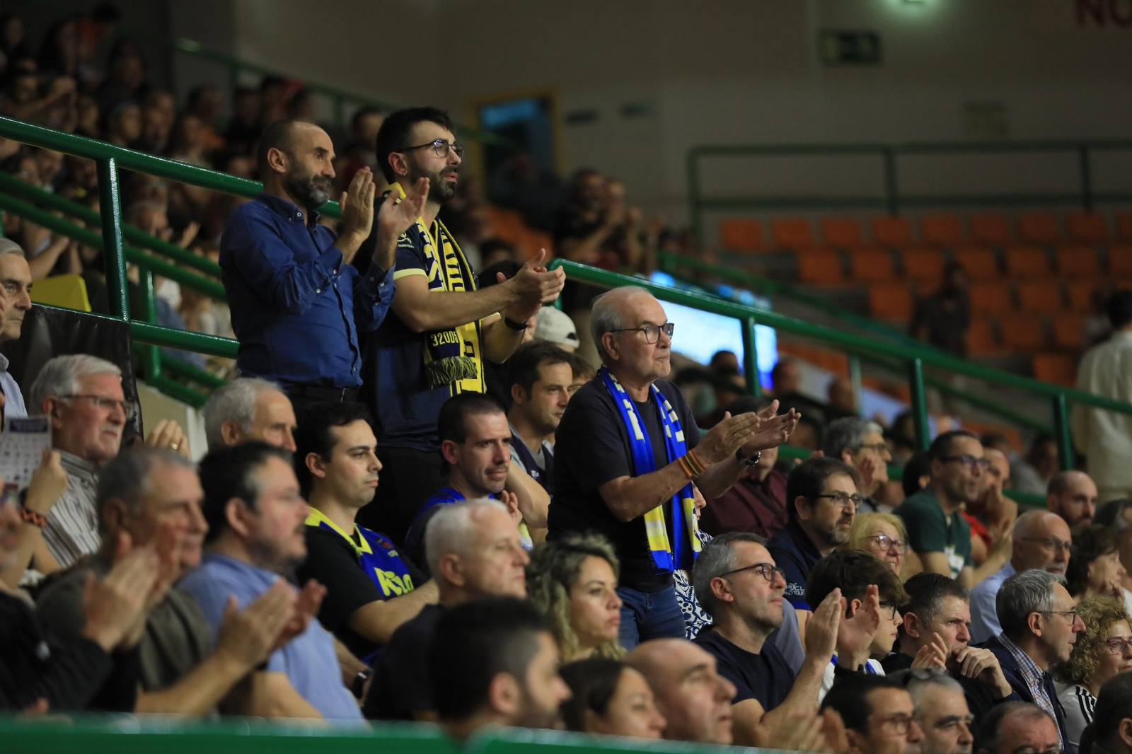 Galería | Noche triste en el Pazo con la derrota del COB ante el Alicante (79-83)