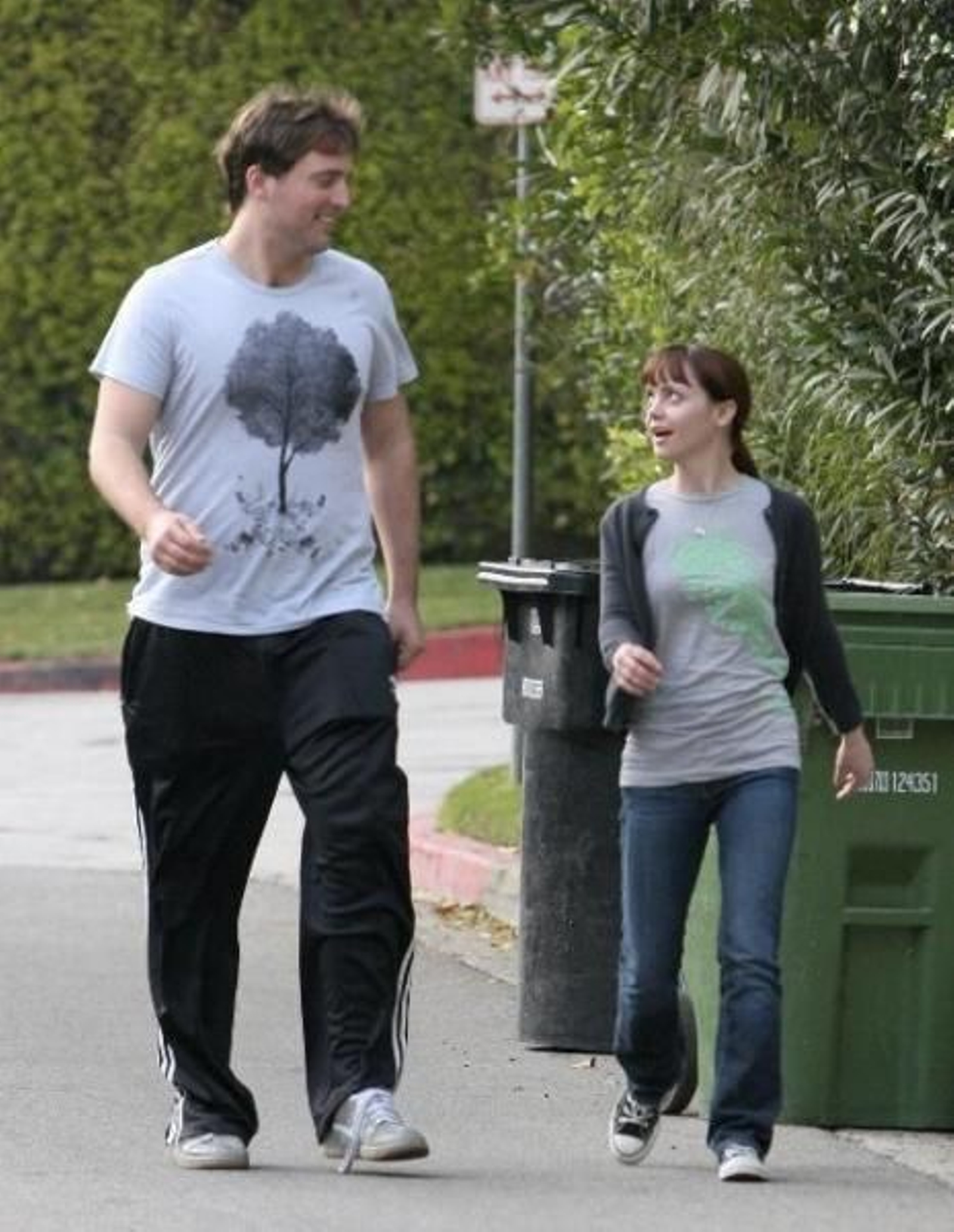 Christina Ricci con su novio, Owen Benjamin.