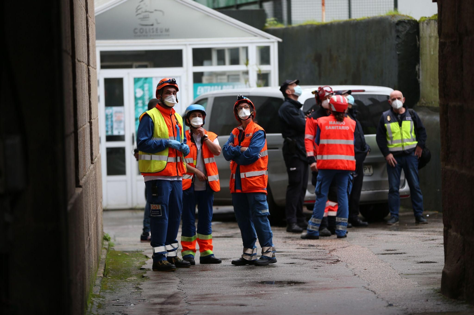 Se derrumba un edificio en el centro de Vigo // Alberte