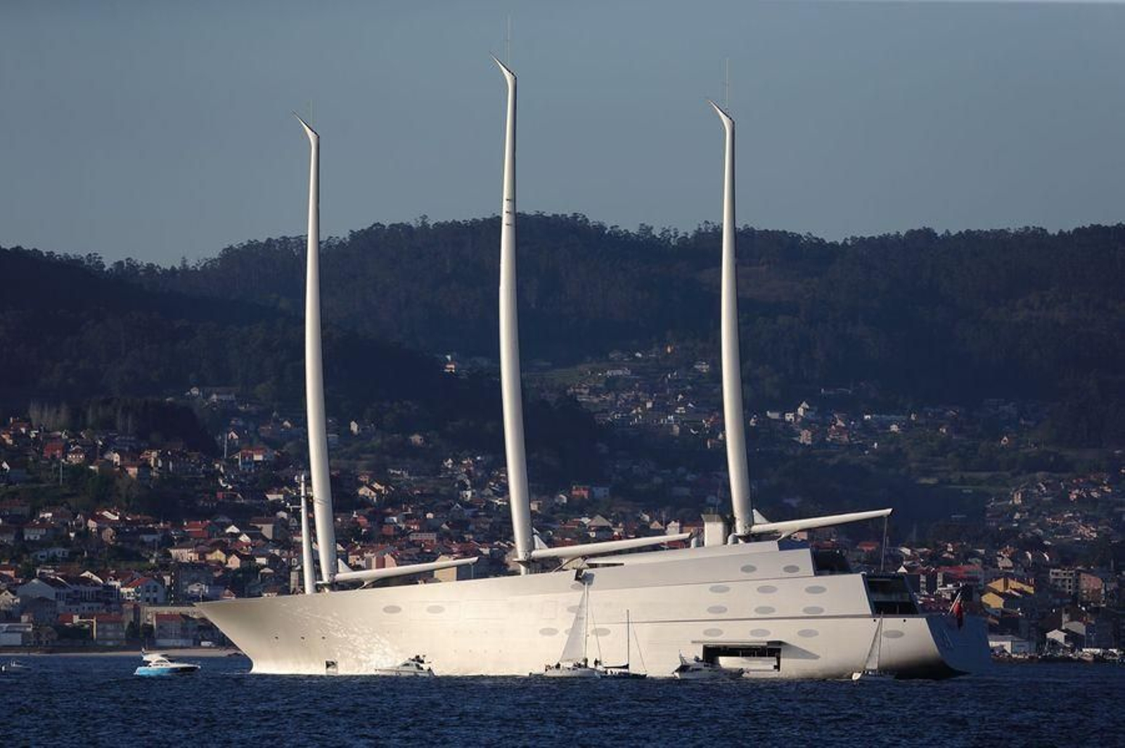 El mayor Velero del mundo en la Ría de Vigo _ Alberte3