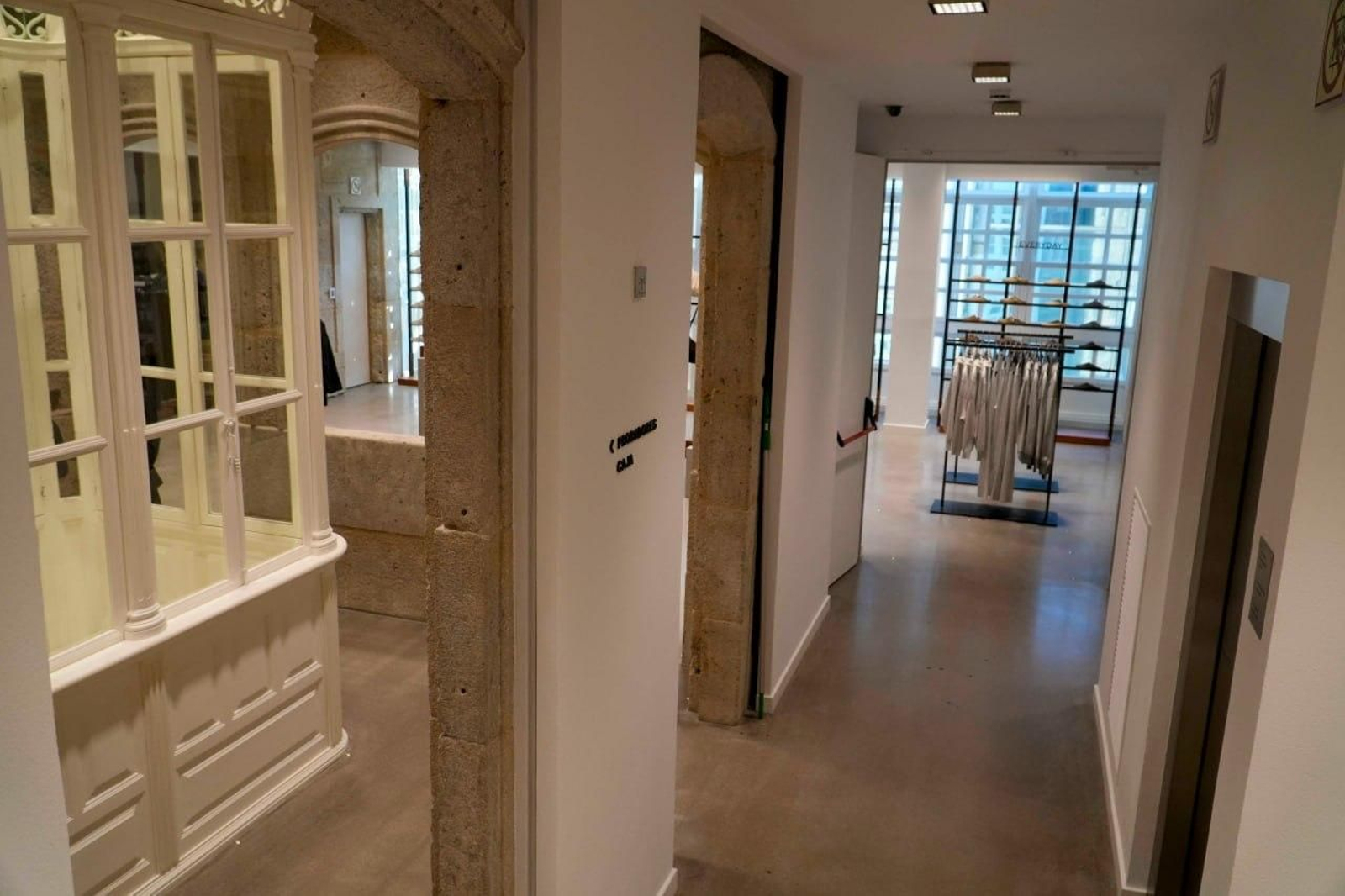 Galería | La nueva tienda de Oysho en Vigo ocupa un edificio emblemático en Príncipe