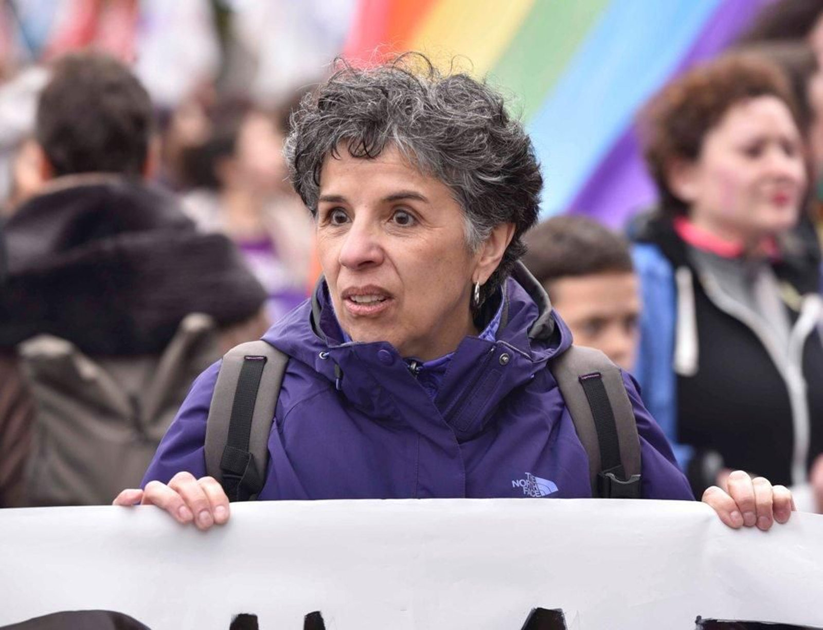 La marcha feminista recorre las calles de Vigo 05