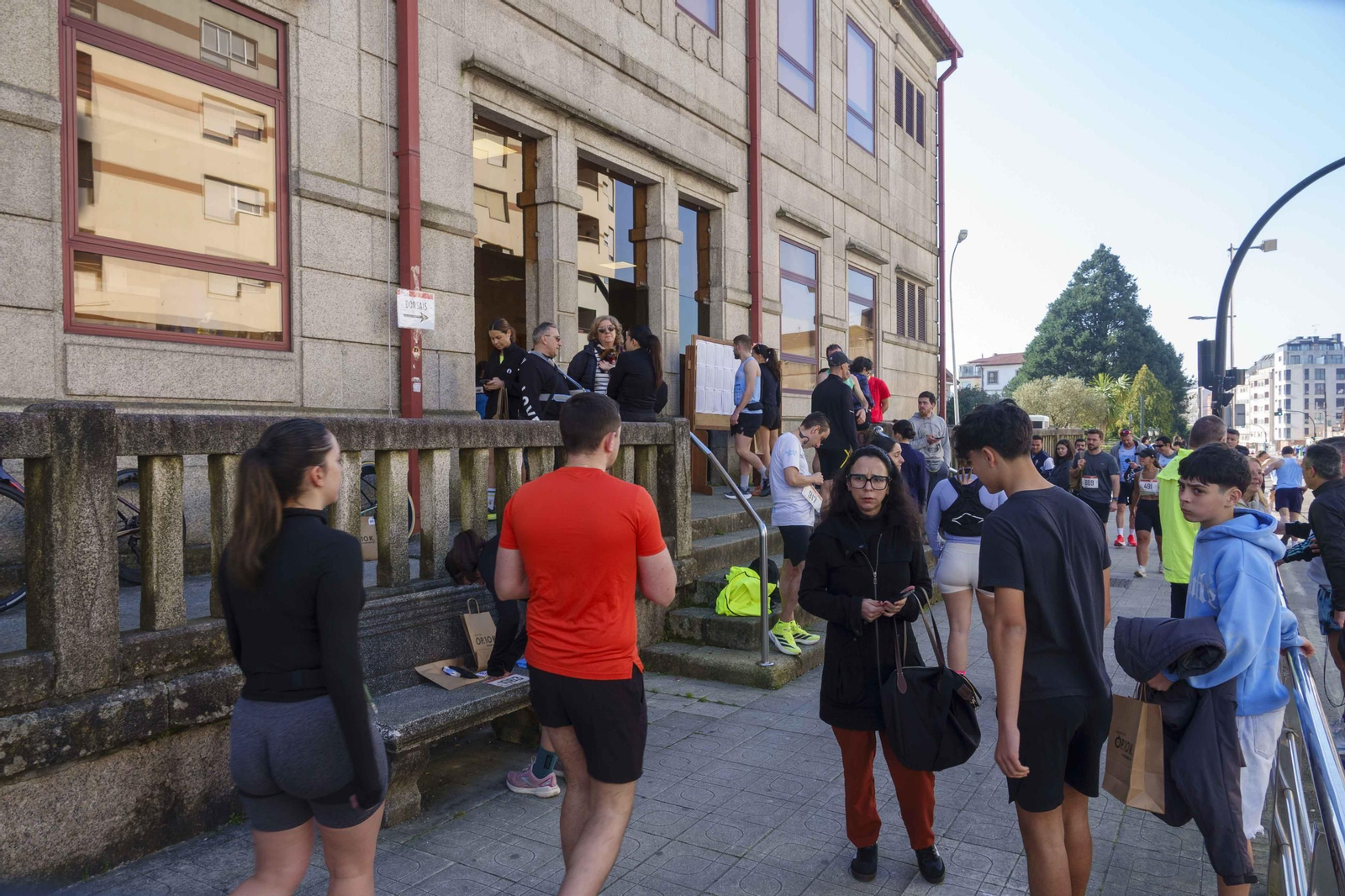 Galería | Pequeños y mayores se divierten en la 10K de Porriño