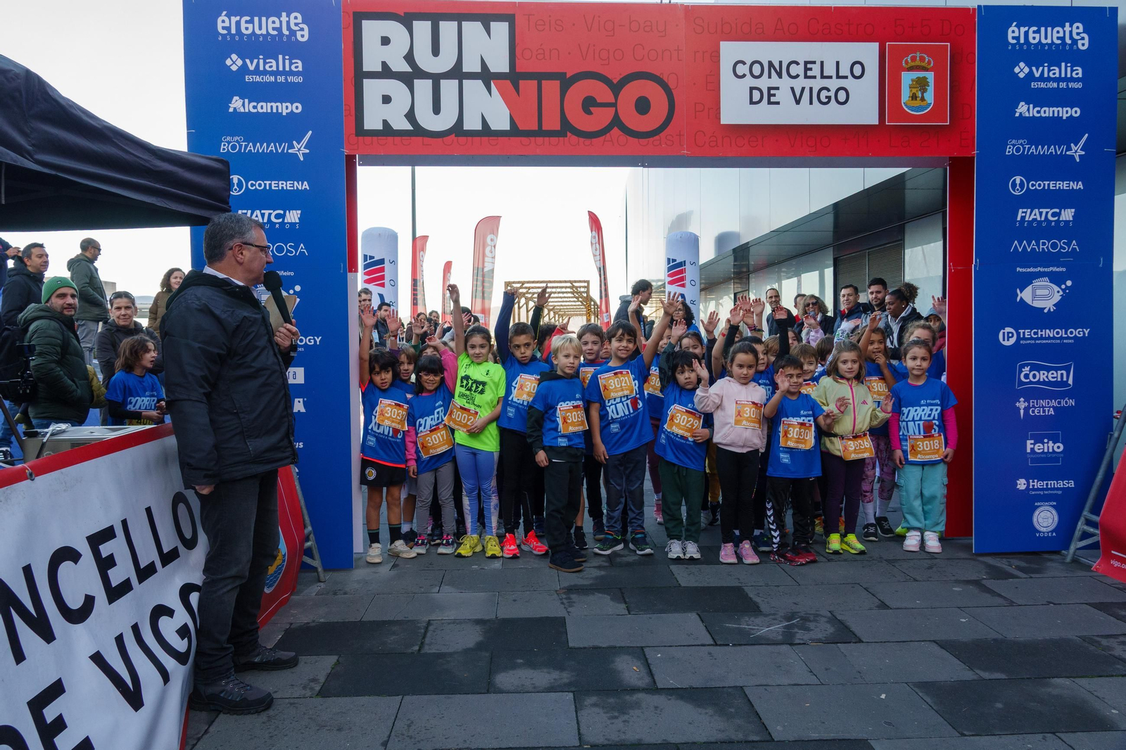 Galería | La carrera popular Érguete e Corre de Vigo bate récord de participación