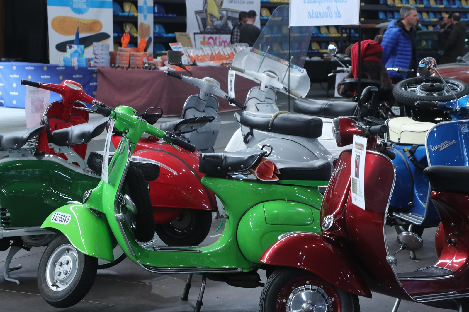 Galería | Más de un centenar de coches en el Salón del Automóvil Clásico