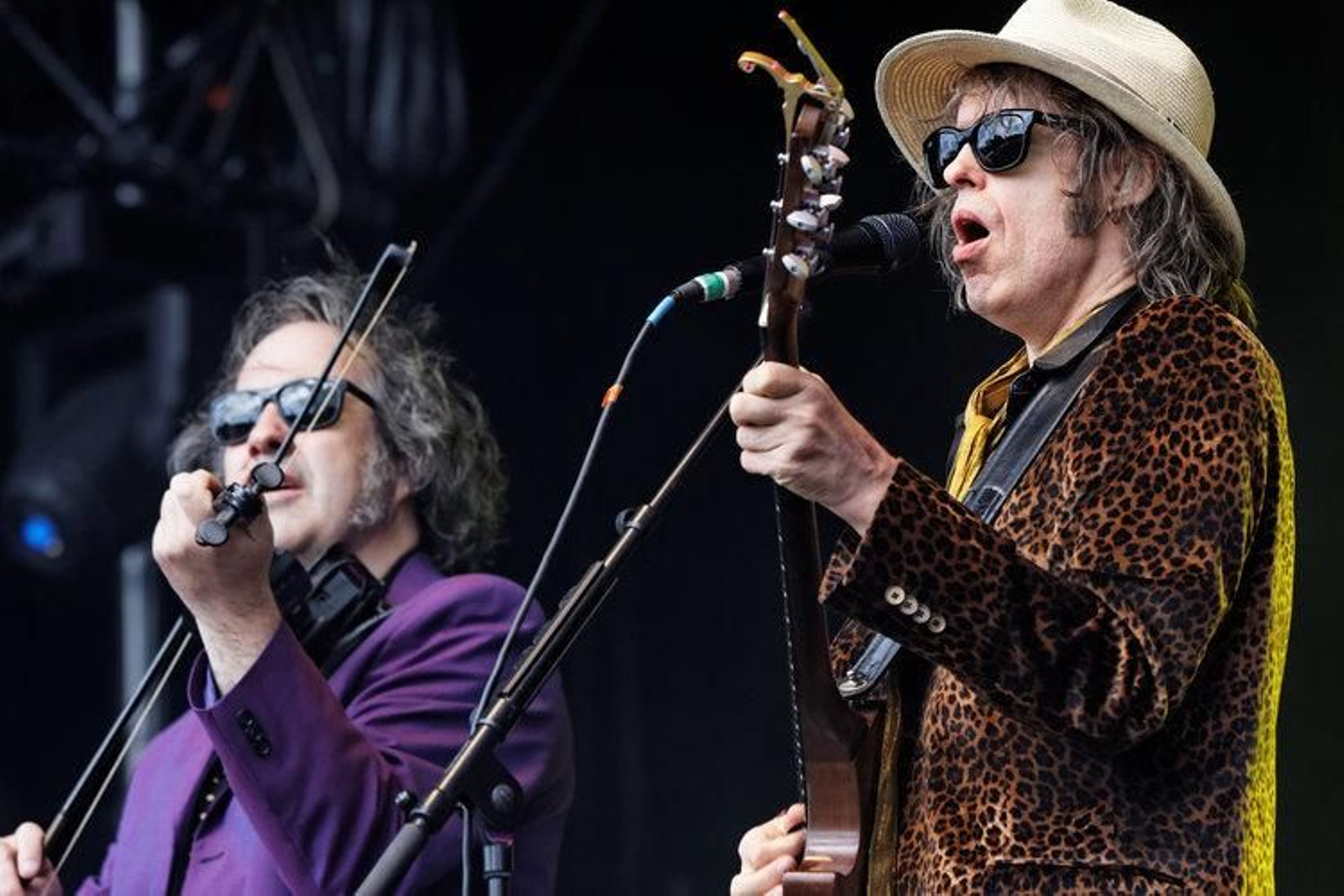 The Waterboys, durante un concierto en Francia, en 2011.