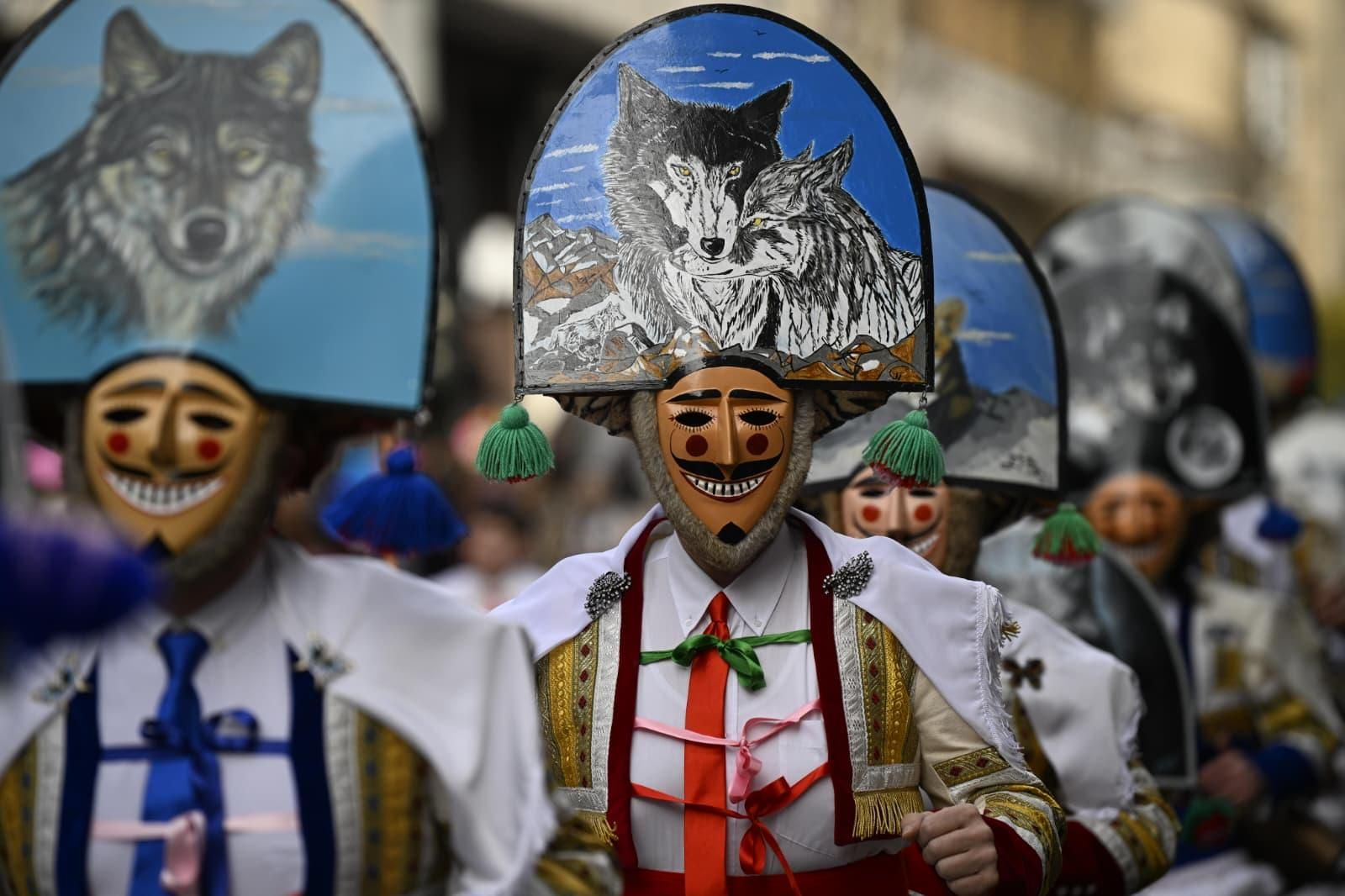 Galería | Verín di adeus a Don Carnal co derradeiro desfile de creatividade