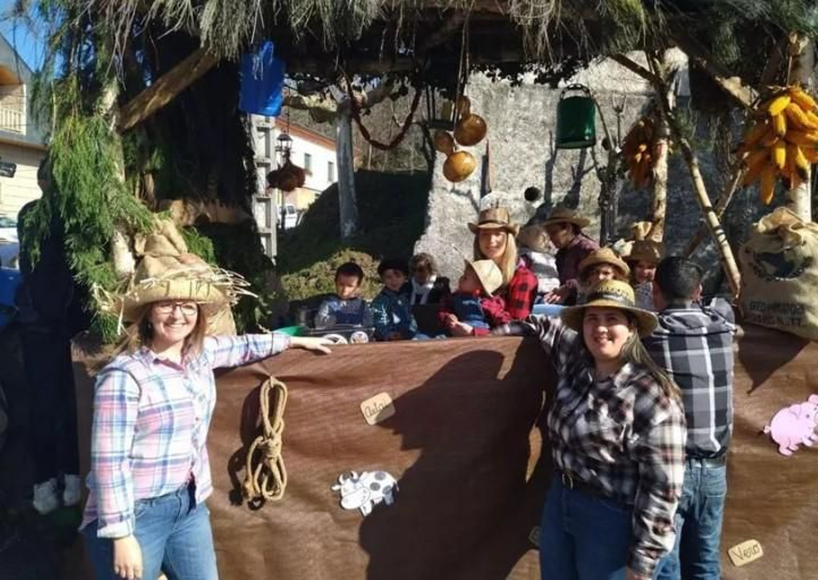 Desfile de Entroido en A Veiga en 2024.