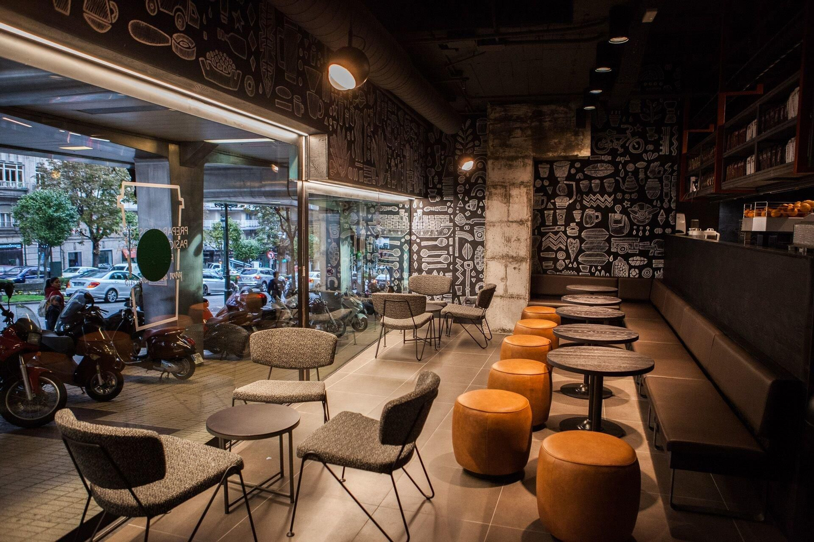 Local de Starbucks en Vigo. // @starbucks_es