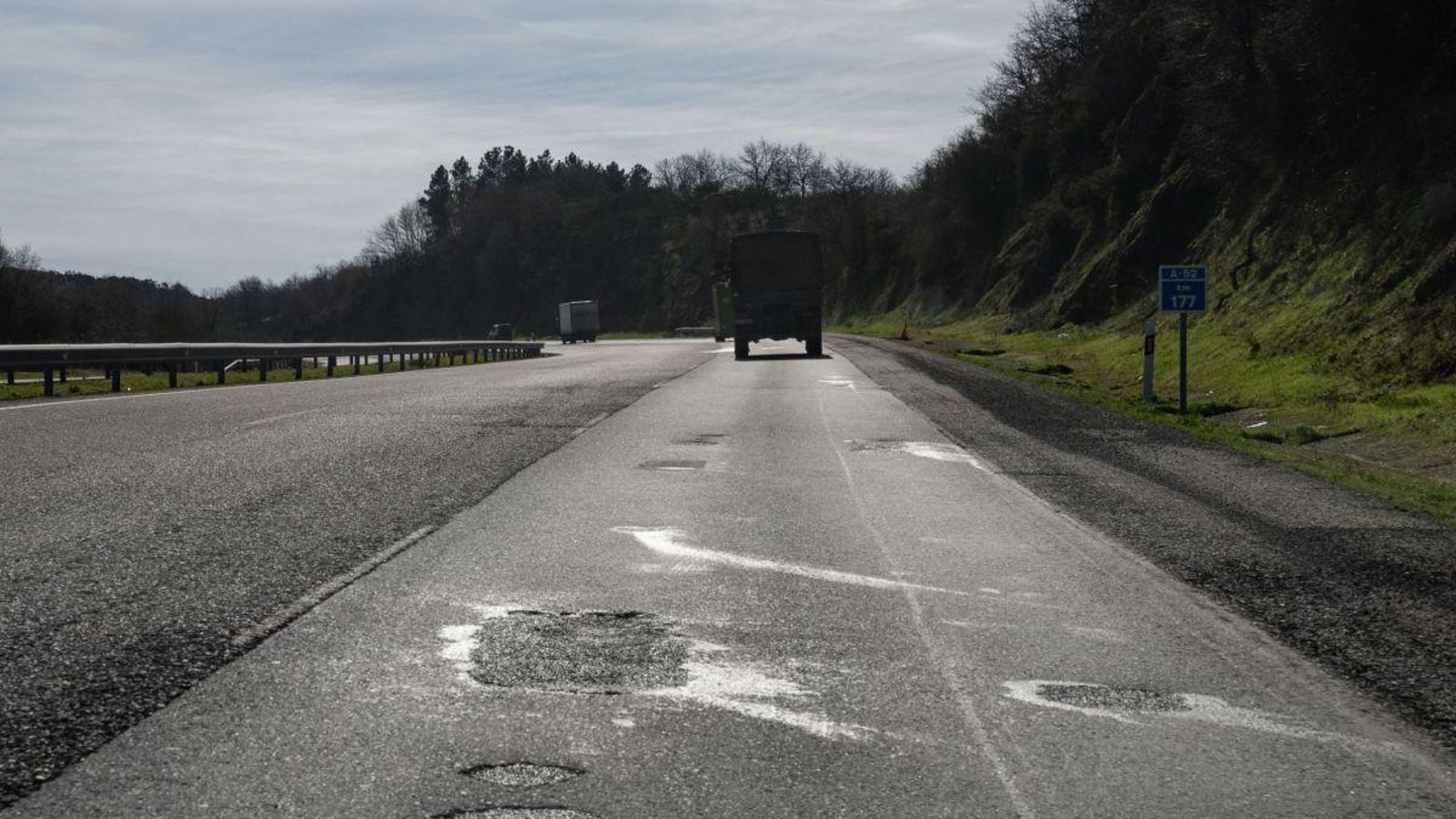 Los parcheados, muy presentes en la A-52.
