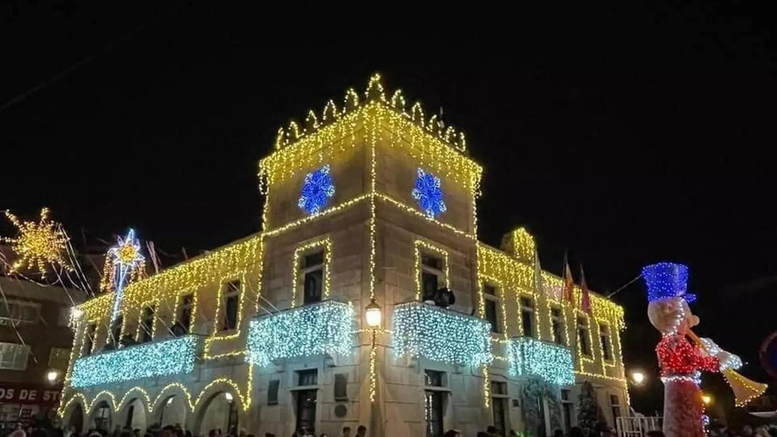 Imagen del Concello de Redondela con el alumbrado de Navidad.