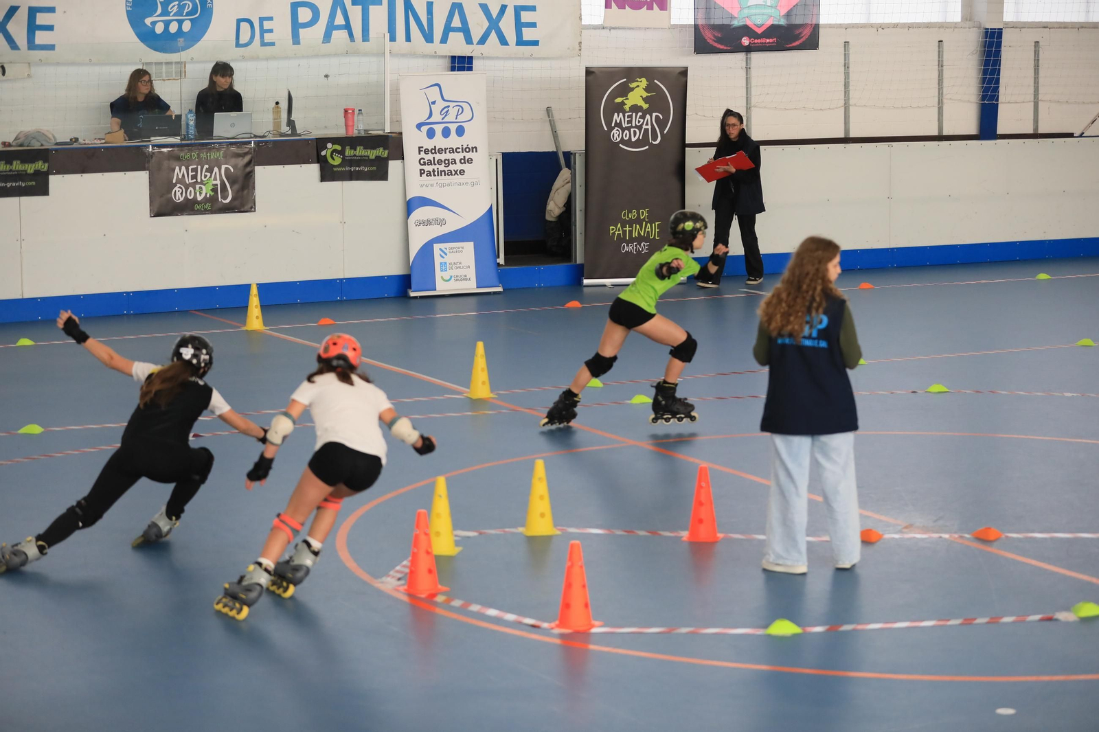 Galería | A Carballleira disfruta de una gran jornada la Liga Gallega Freestyle de patina, en imágenes