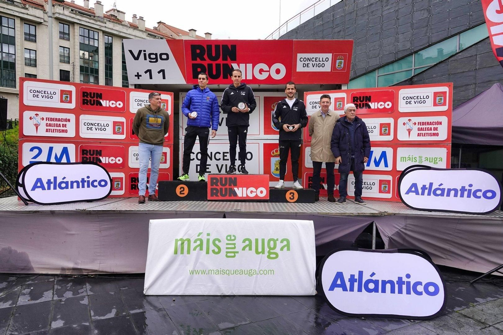 Premios de la carrera Vigo+11 en Coia.