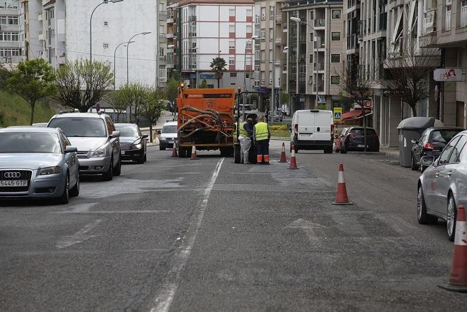Obras en la rúa da Saínza