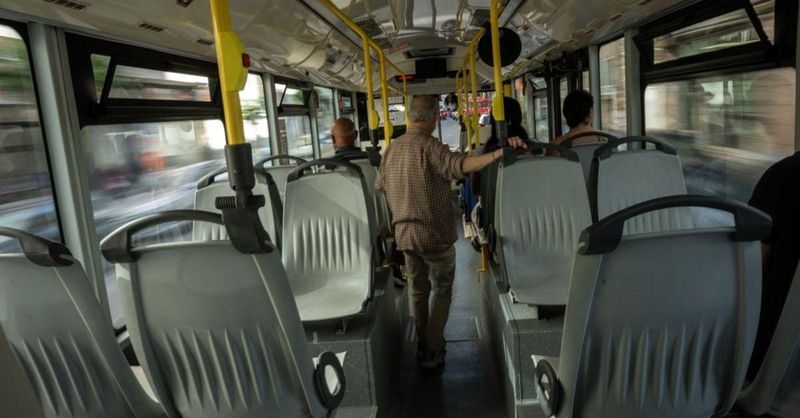 Guía de transporte para estudiantes del Campus de Ourense, líneas, abonos y descuentos