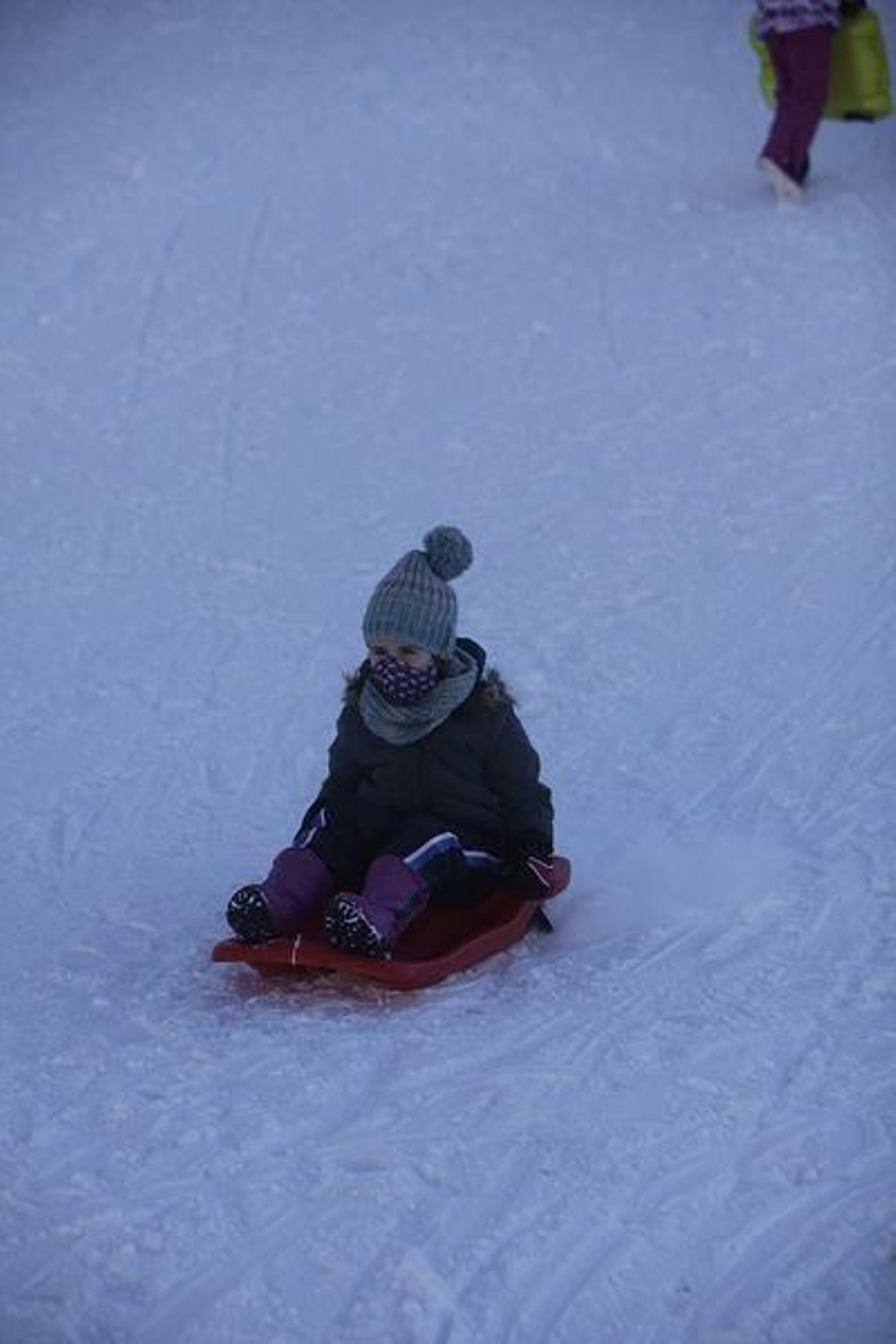 La nieve, protagonista de la jornada en Manzaneda // FOTO: MIGUEL ÁNGEL