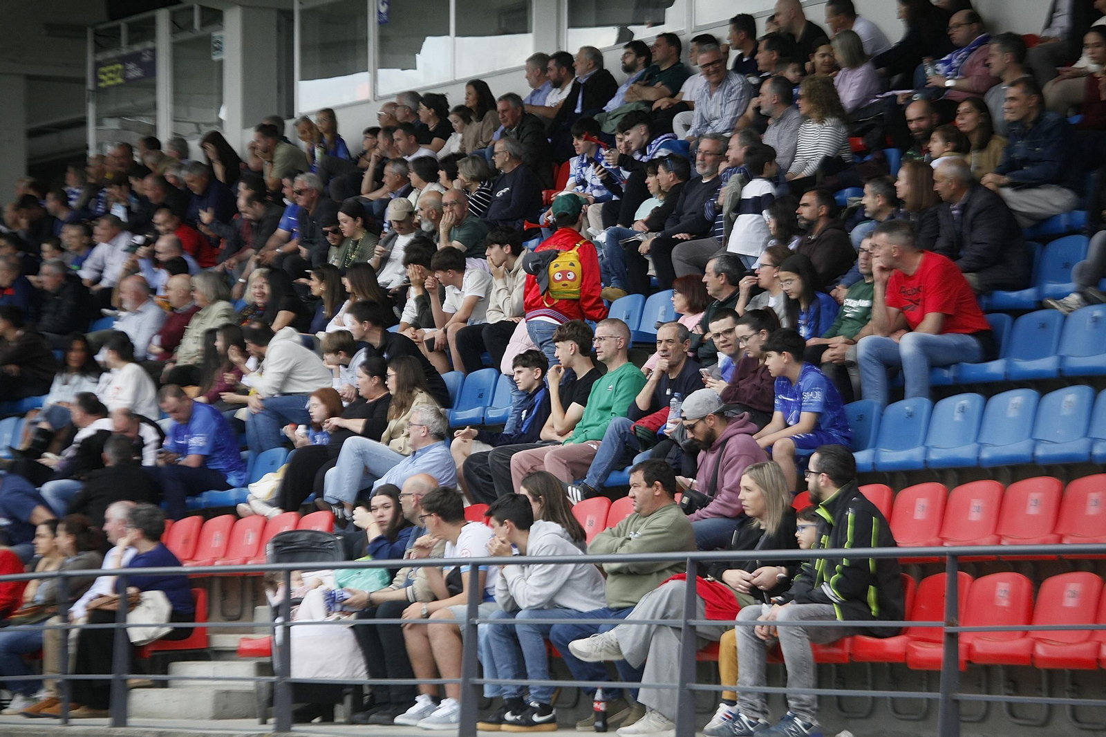 Galería | O Couto rugió ante un victorioso Ourense CF
