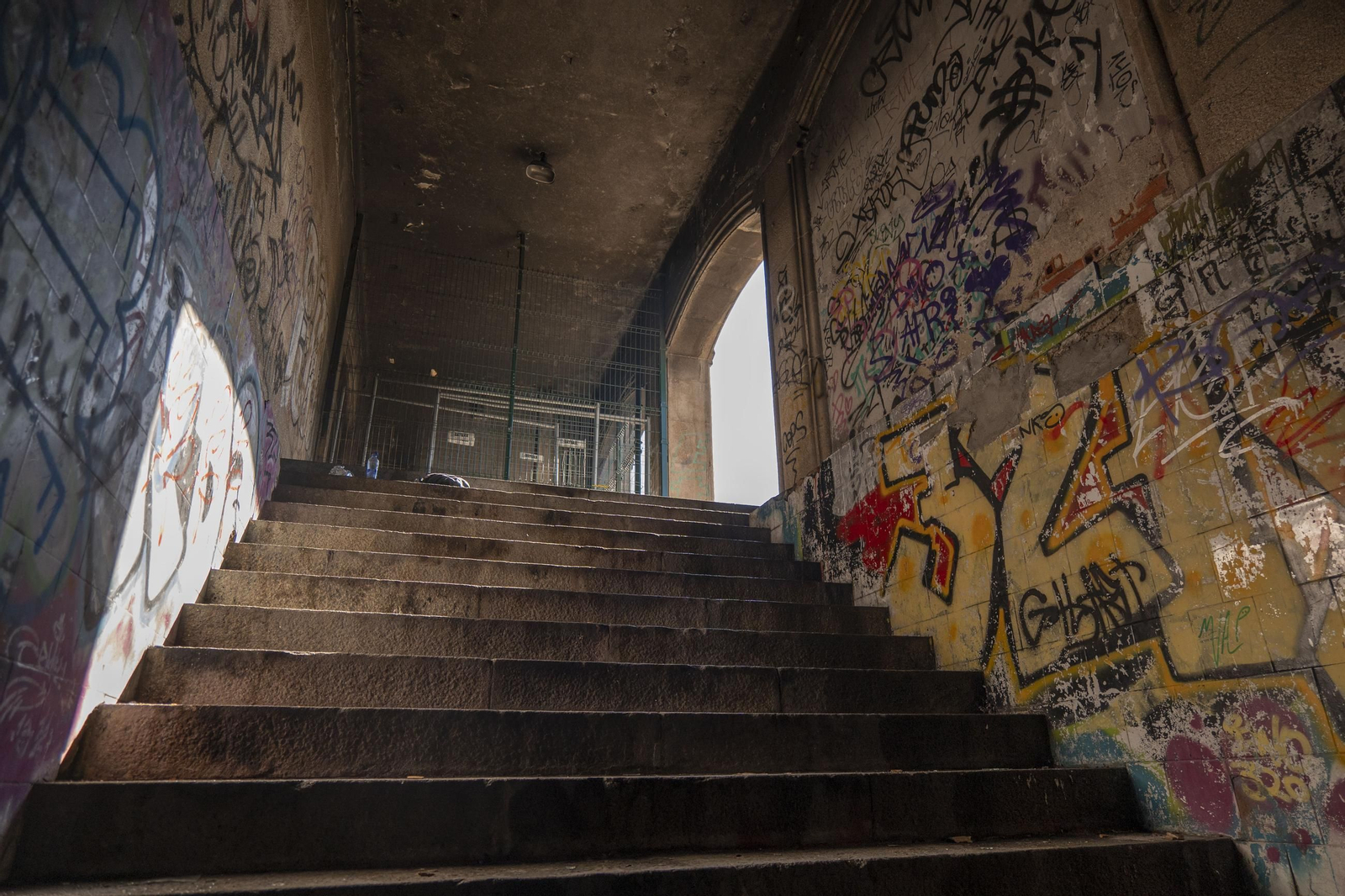 Galería | La vida bajo tierra en el túnel de la estación Empalme de Ourense