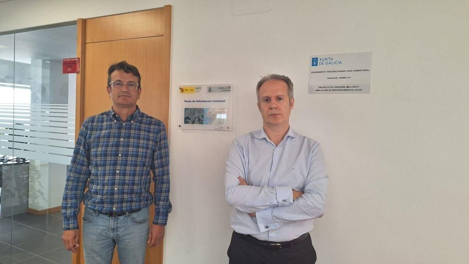 Fotografía del alcalde de A Guarda, Roberto Carrero, y el concejal de Administración Local, Óscar Álvarez.