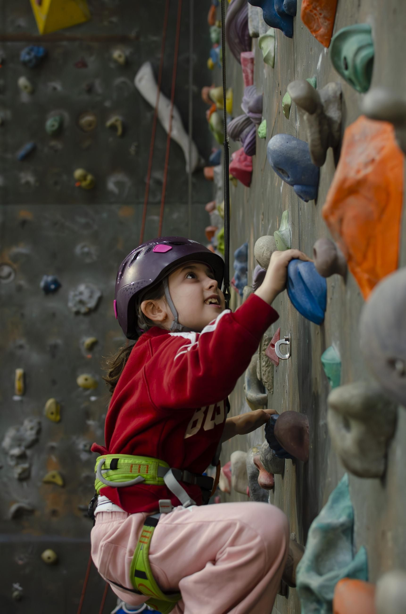 Galería | Jornada escolar de escalada en Os Remedios