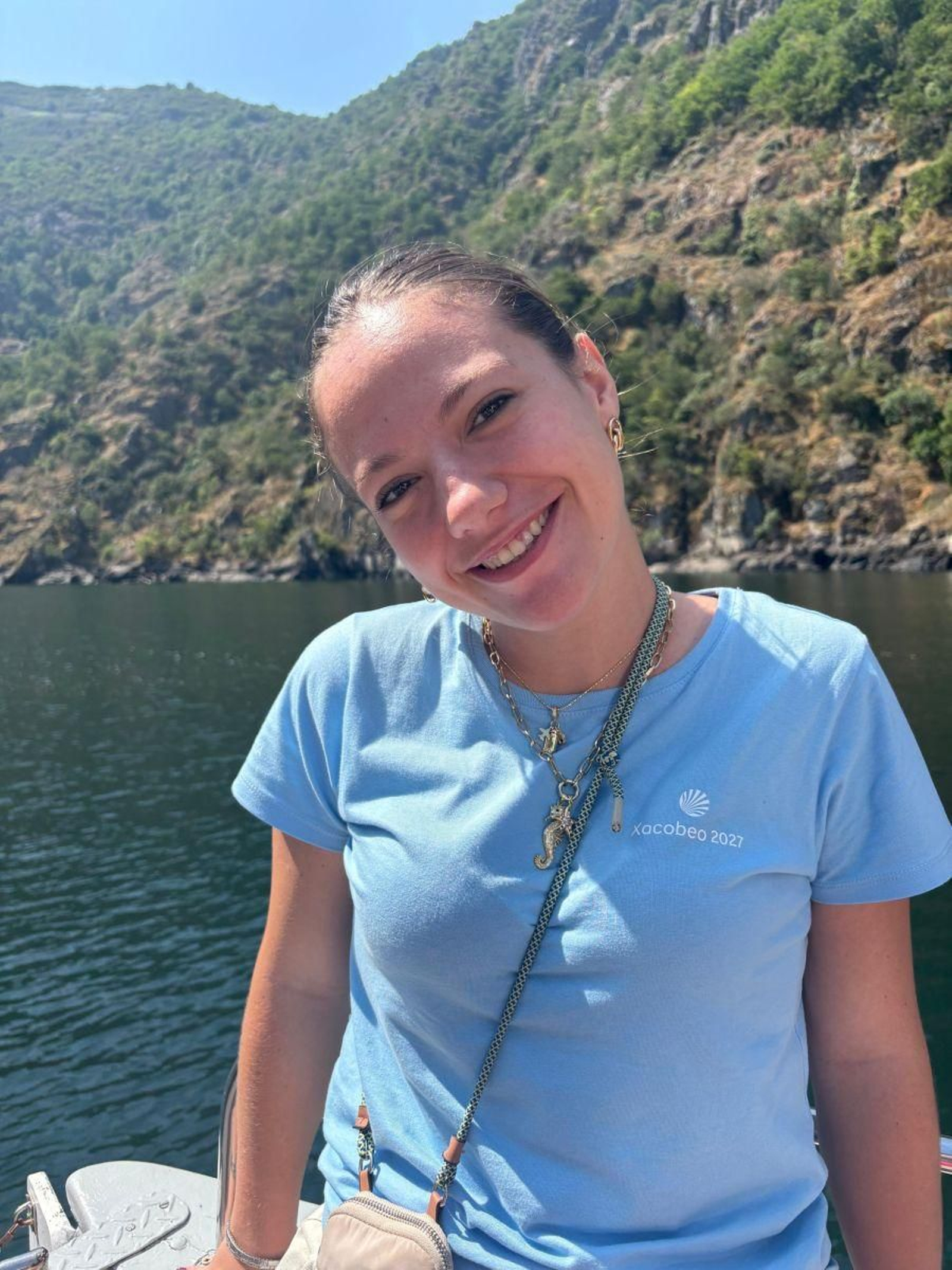 Nicole Suárez, de Venezuela: “Aproveito para pedir moita axuda para Venezuela, para que recen e poidan colaborar”