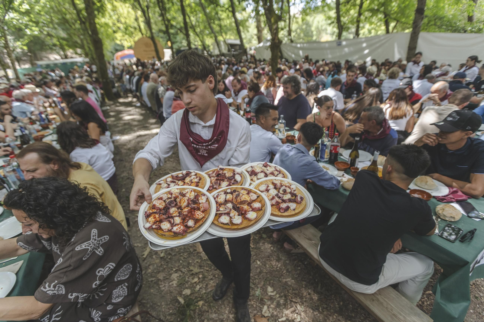 Galería | O Carballiño vuelve a disfrutar un año más de la Festa do Pulpo